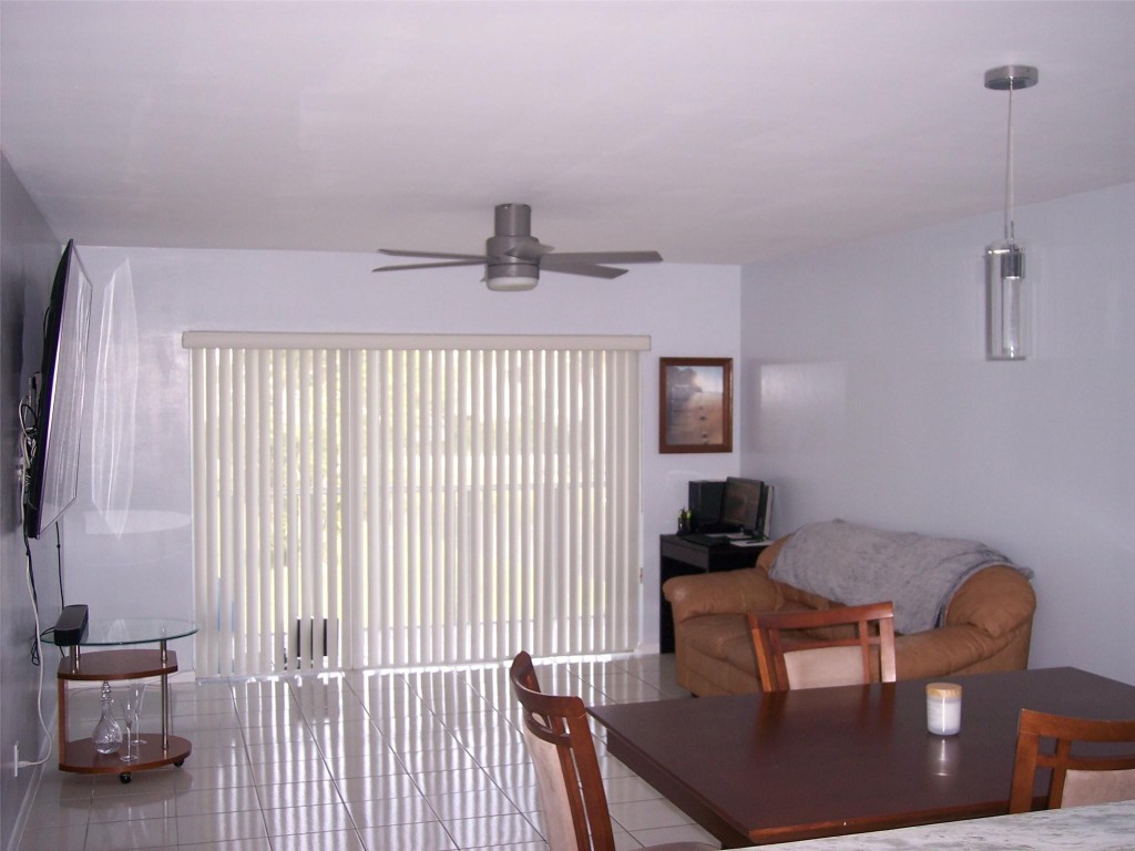 NORTHEAST DANIA BEACH 1 BEDROOM - 1 BATH CONDO. CORNER UNIT. BUILDING HAS NEW ROOF (2024). BUILDING HAS SUCCESSFULLY COMPLETED 40 YEAR CERTIFICATION. VERY CLEAN MODERN/UPDATED UNIT. NO POPCORN. STAINLESS/MARBLE AND REAL WOOD KITCHEN CABINETS. TWO WALK IN CLOSETS IN BEDROOM. BEAUTIFUL DANIA BEACH JUST MINUTES AWAY. 55+