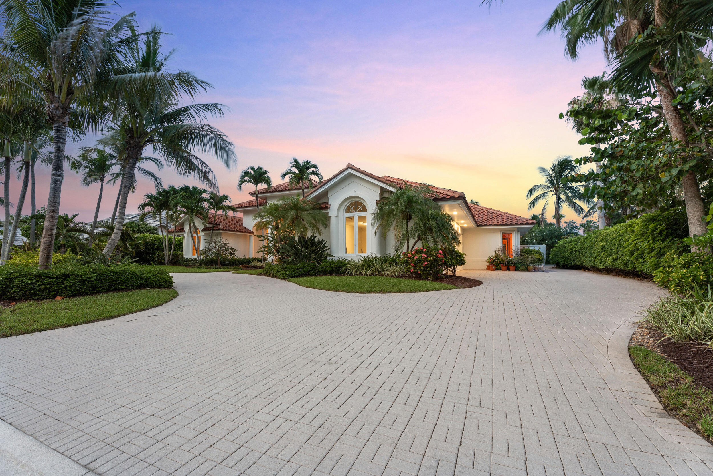 SAILFISH POINT - Residential