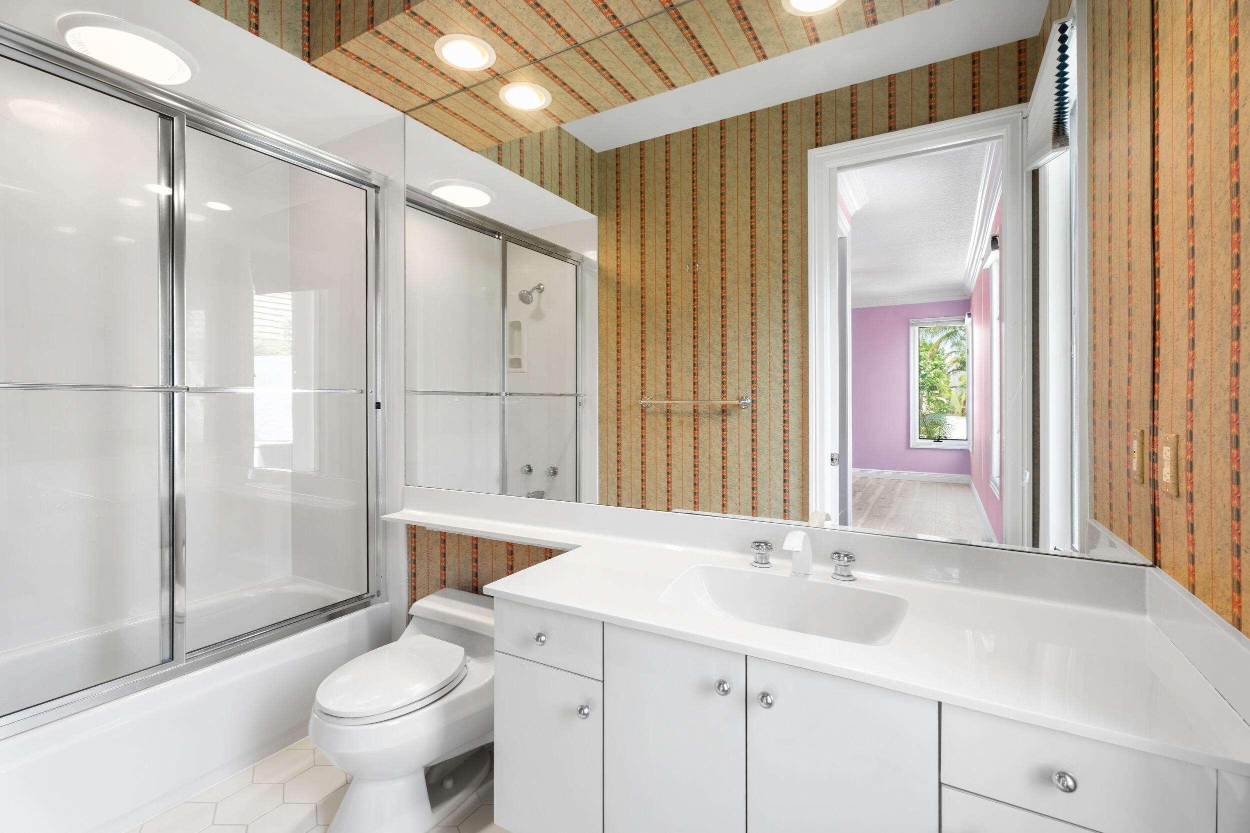 SAILFISH POINT - Residential