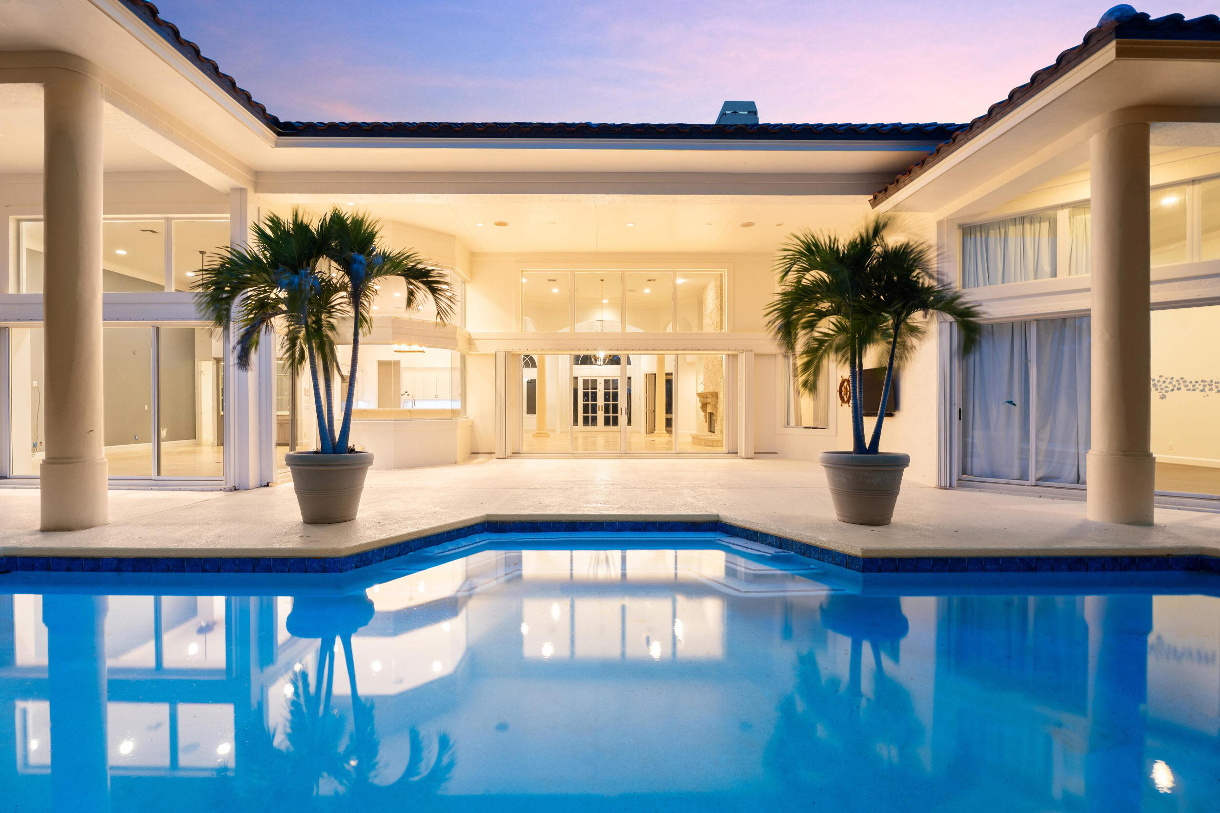 SAILFISH POINT - Residential