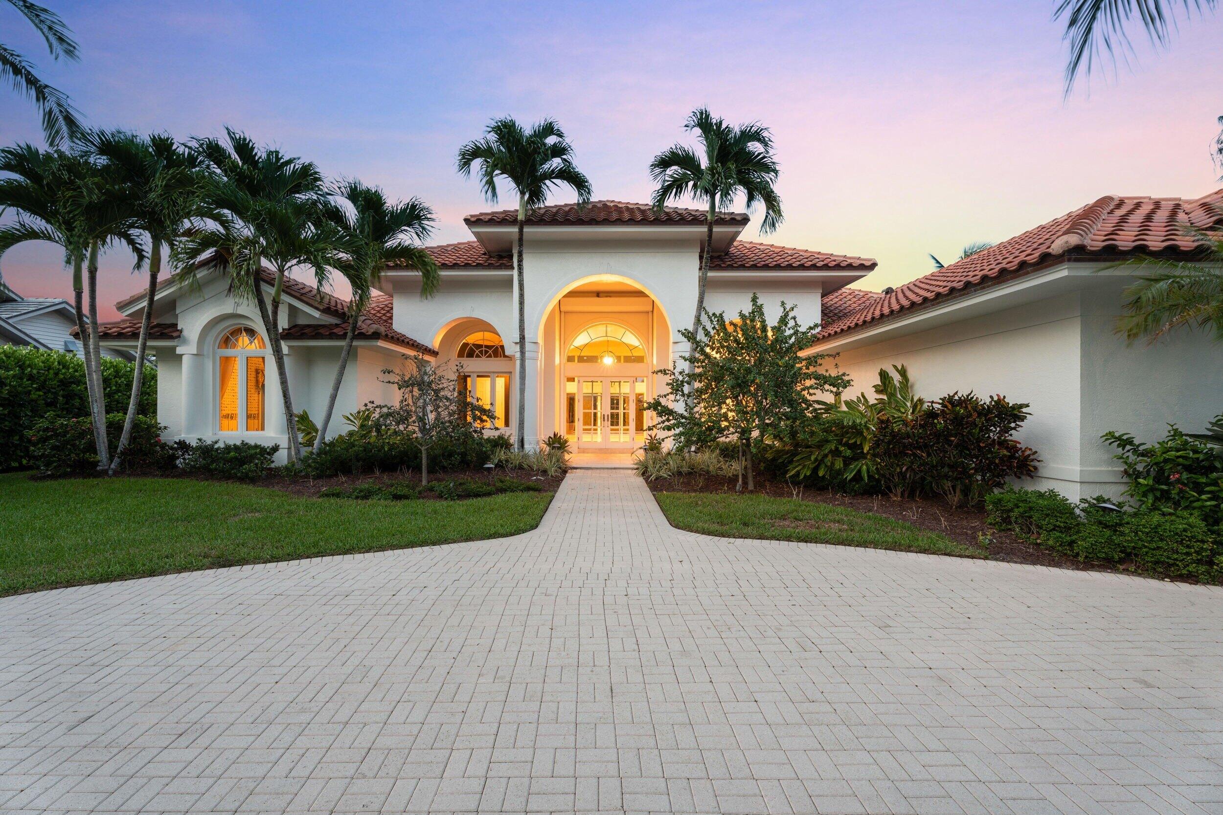 SAILFISH POINT - Residential