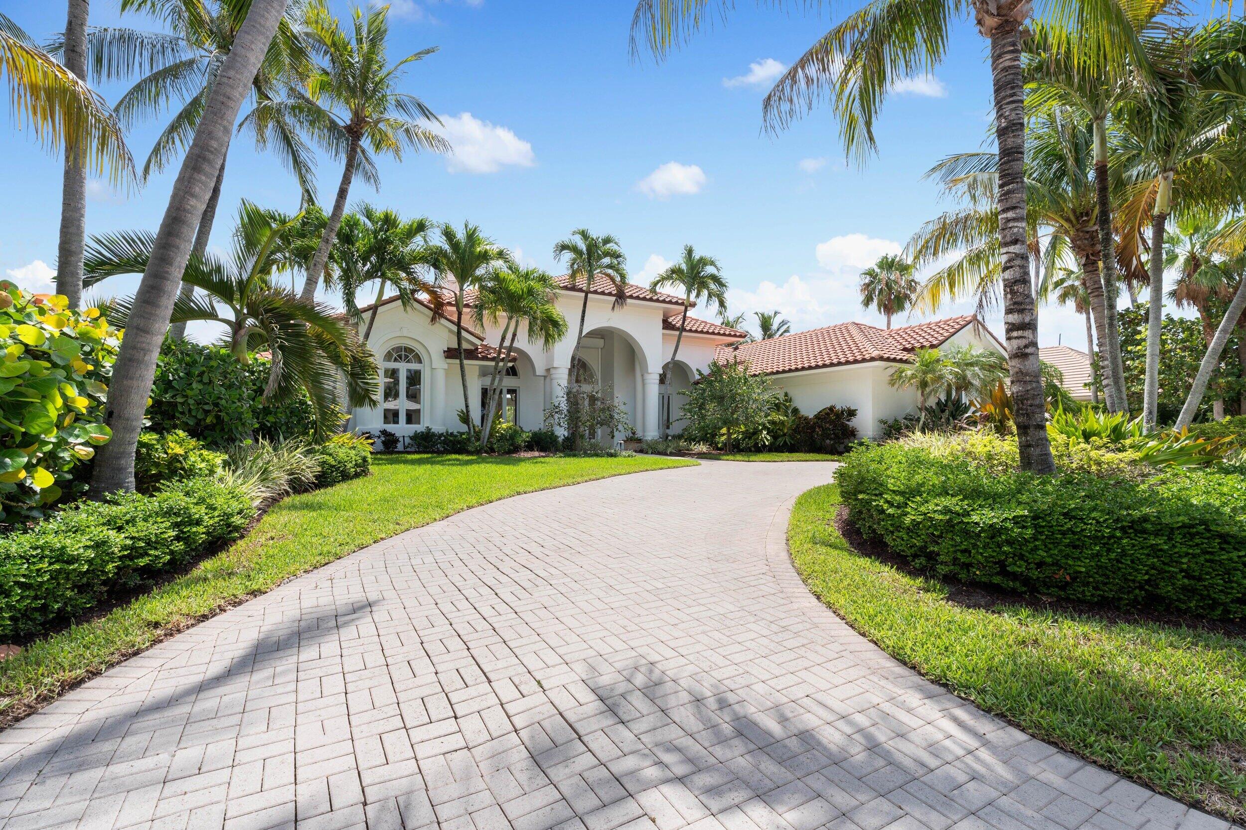 SAILFISH POINT - Residential