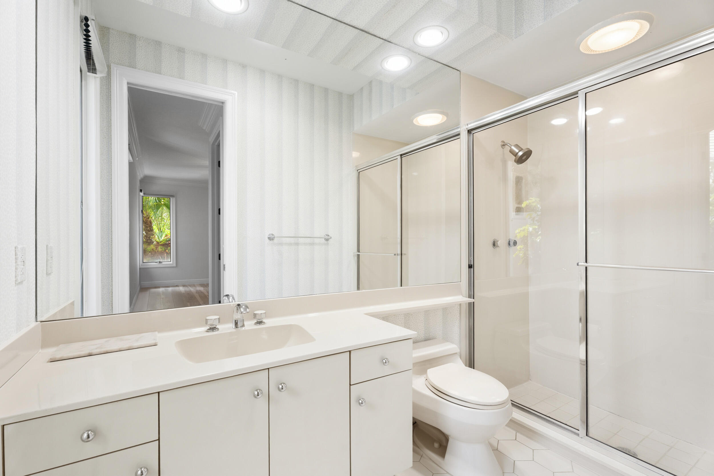 SAILFISH POINT - Residential