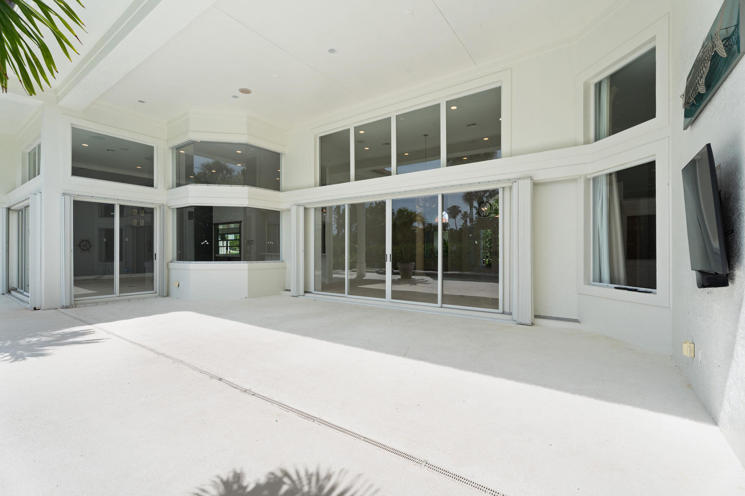 SAILFISH POINT - Residential