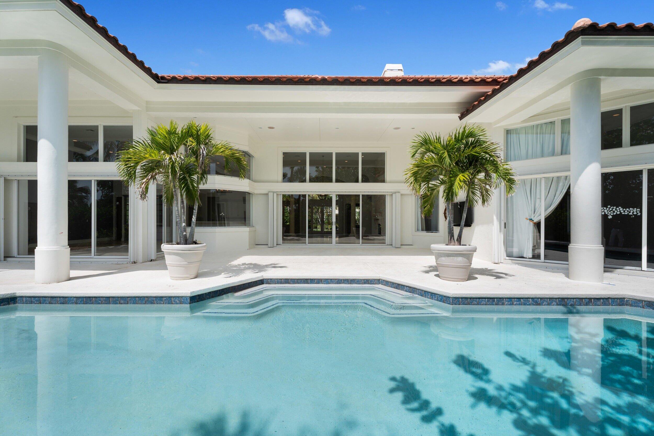 SAILFISH POINT - Residential