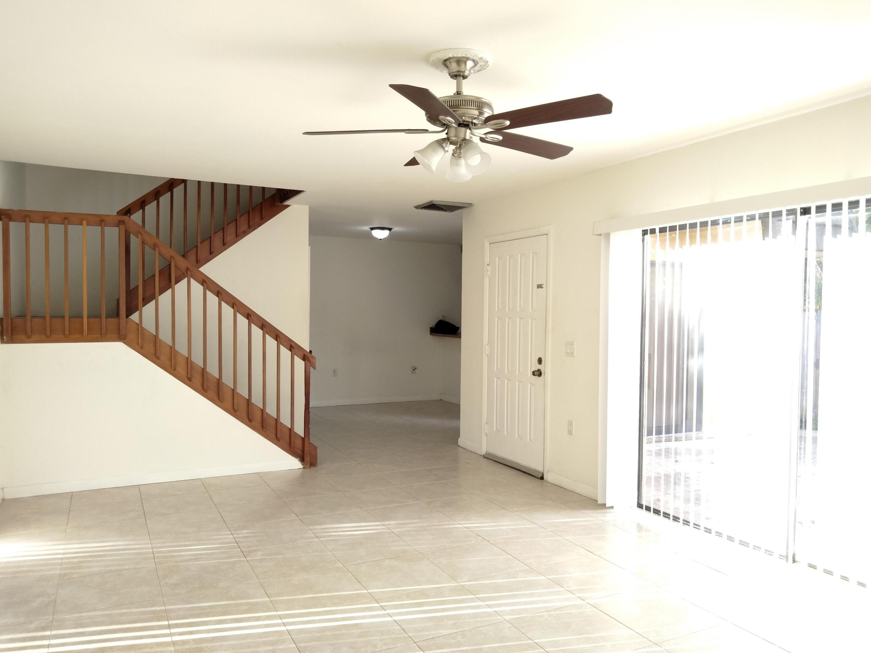 VILLAGE OF SANDALWOOD LAKES 3 - Residential