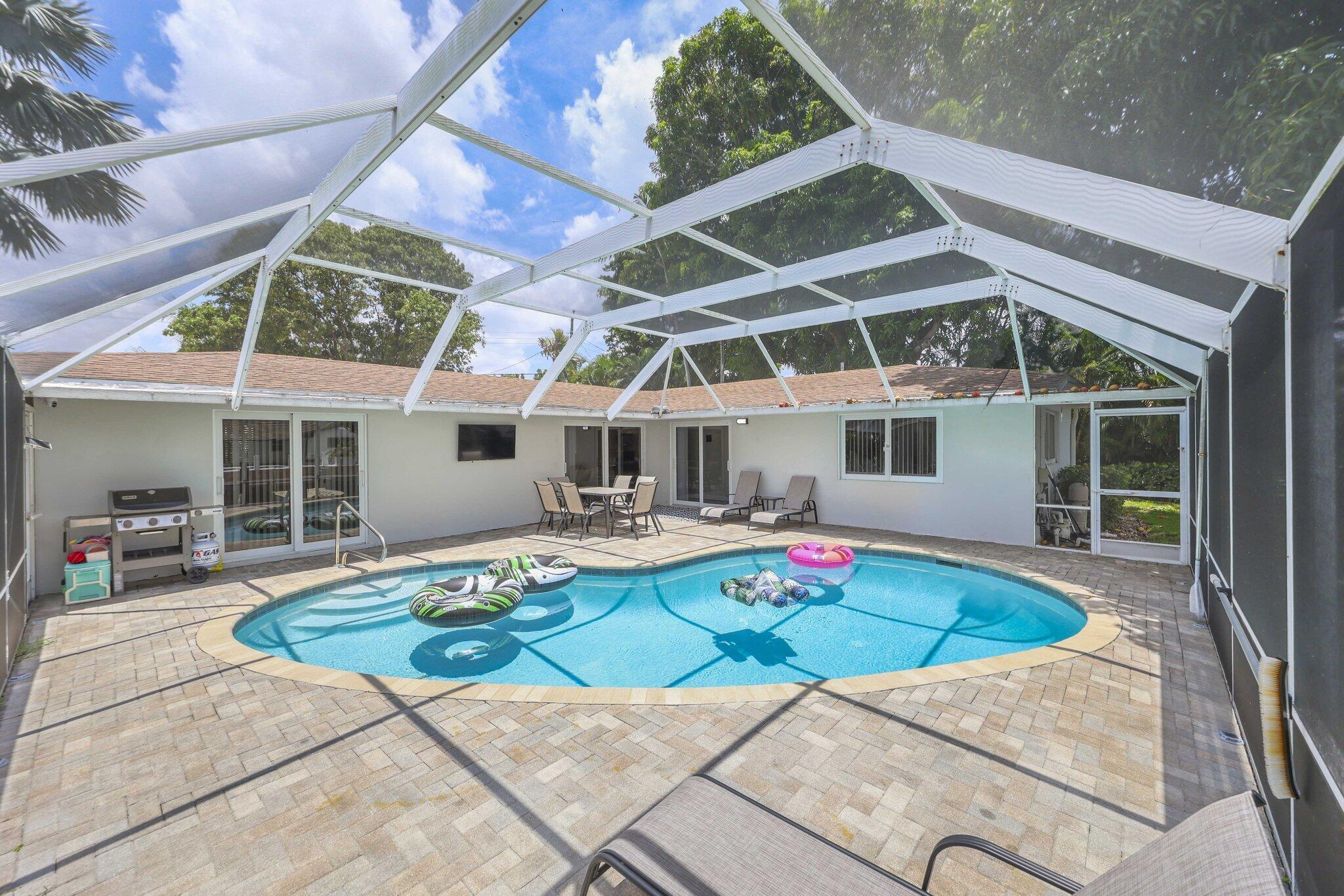 BOULEVARD PARK ISLES SEC 4 - Residential Lease