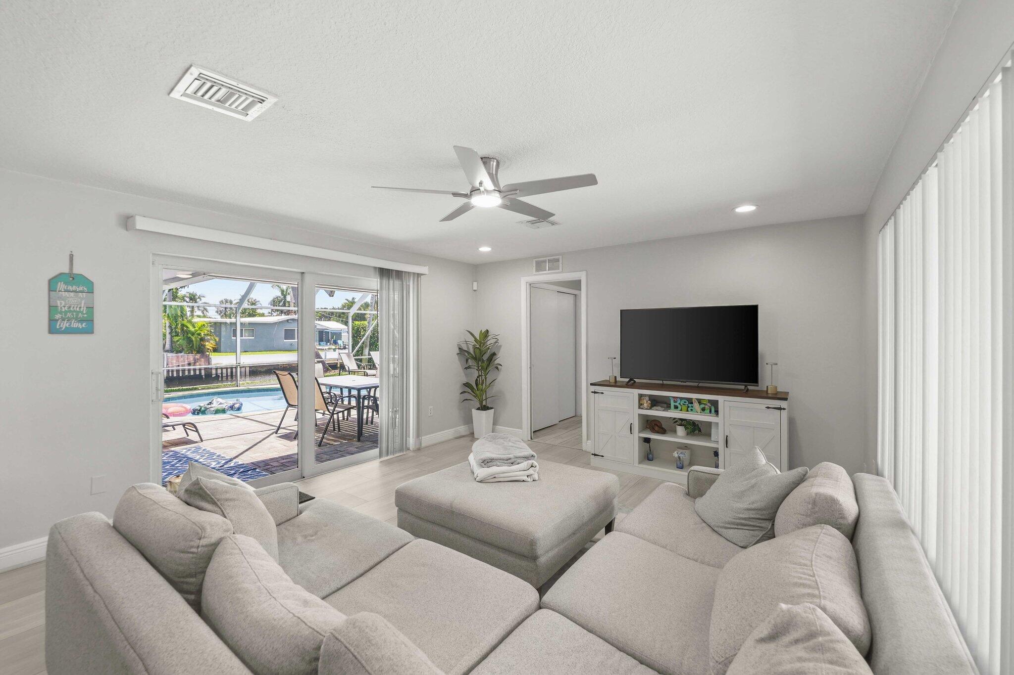 BOULEVARD PARK ISLES SEC 4 - Residential Lease