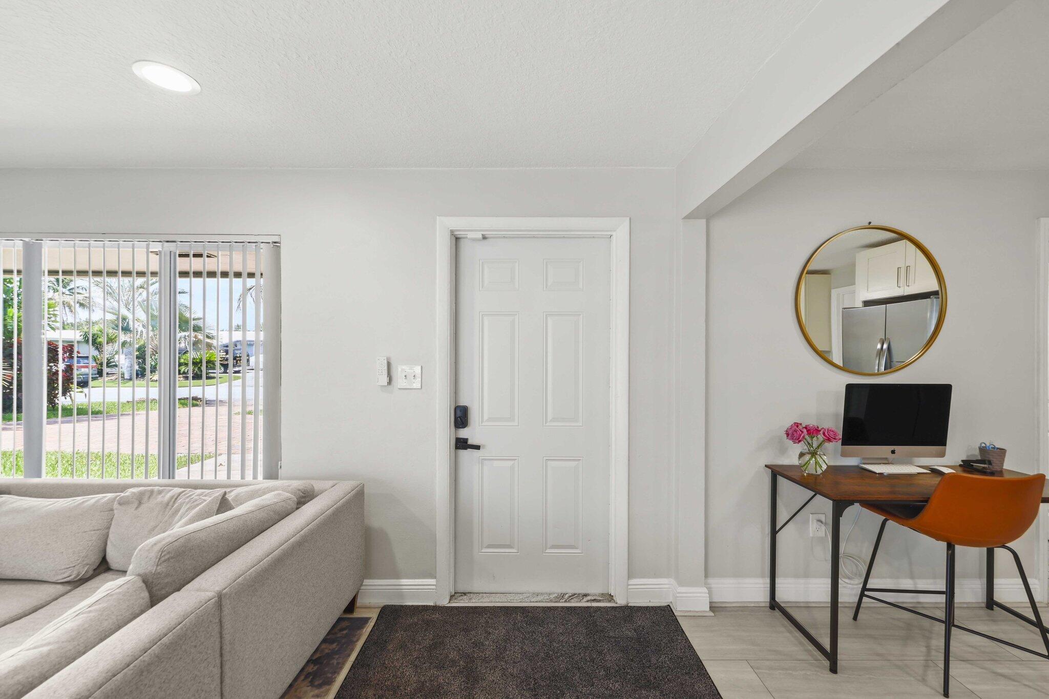 BOULEVARD PARK ISLES SEC 4 - Residential Lease