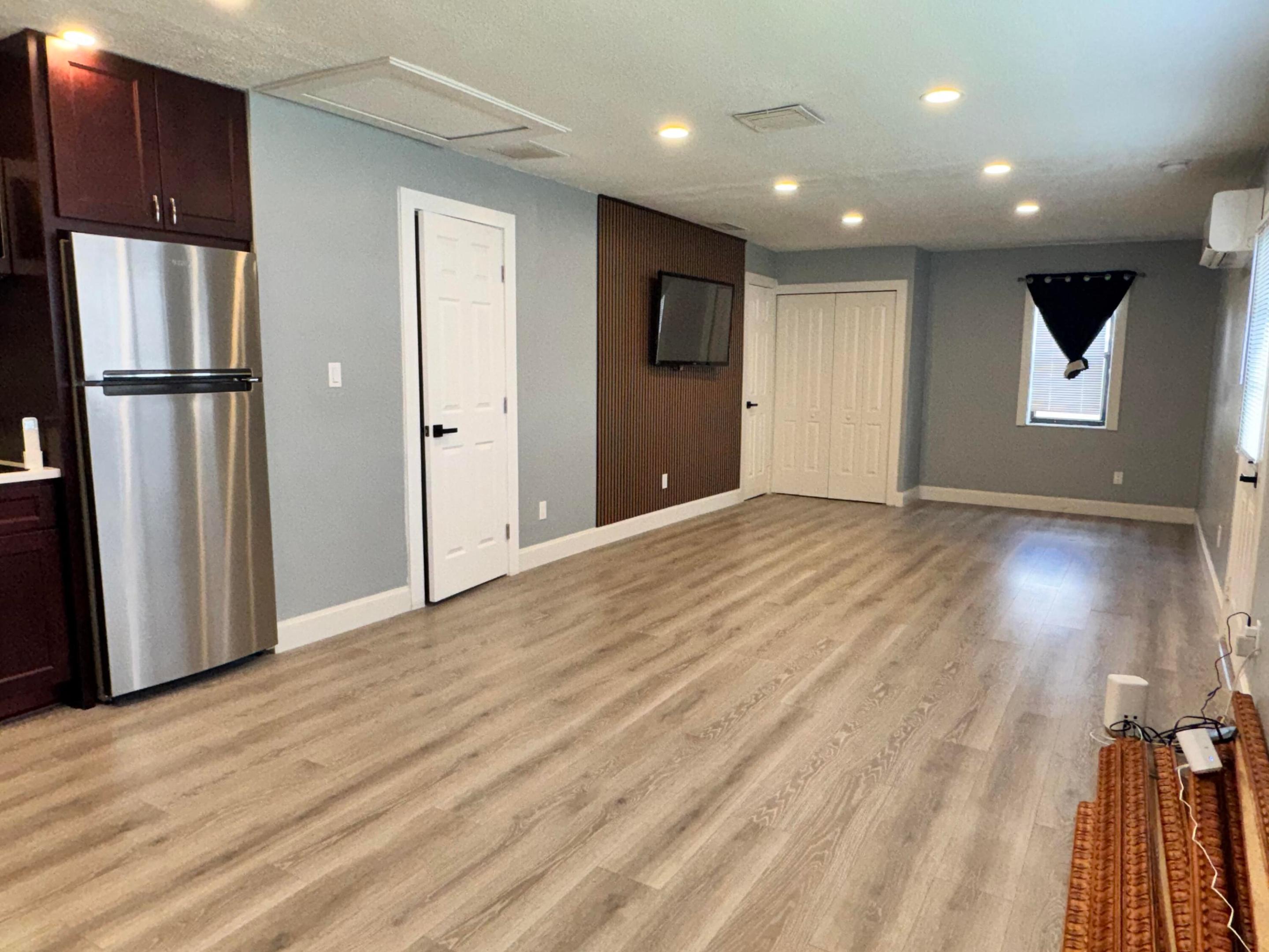 PORT ST LUCIE SECTION 18 - Residential Lease