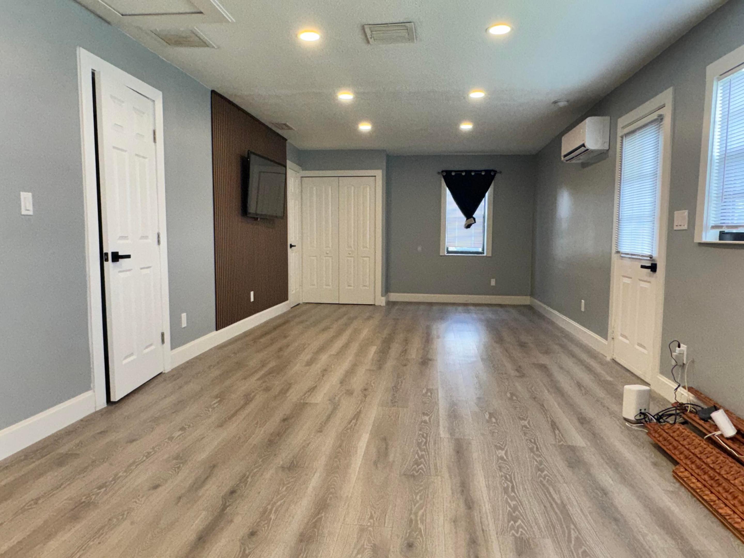 PORT ST LUCIE SECTION 18 - Residential Lease