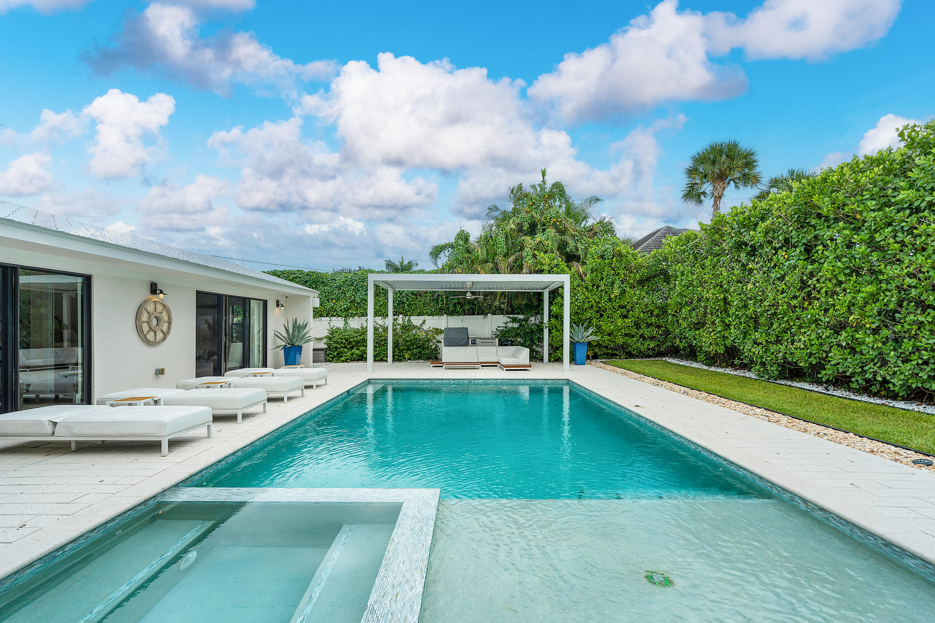 LAKE IDA GARDENS AMENDED PL - Residential Lease