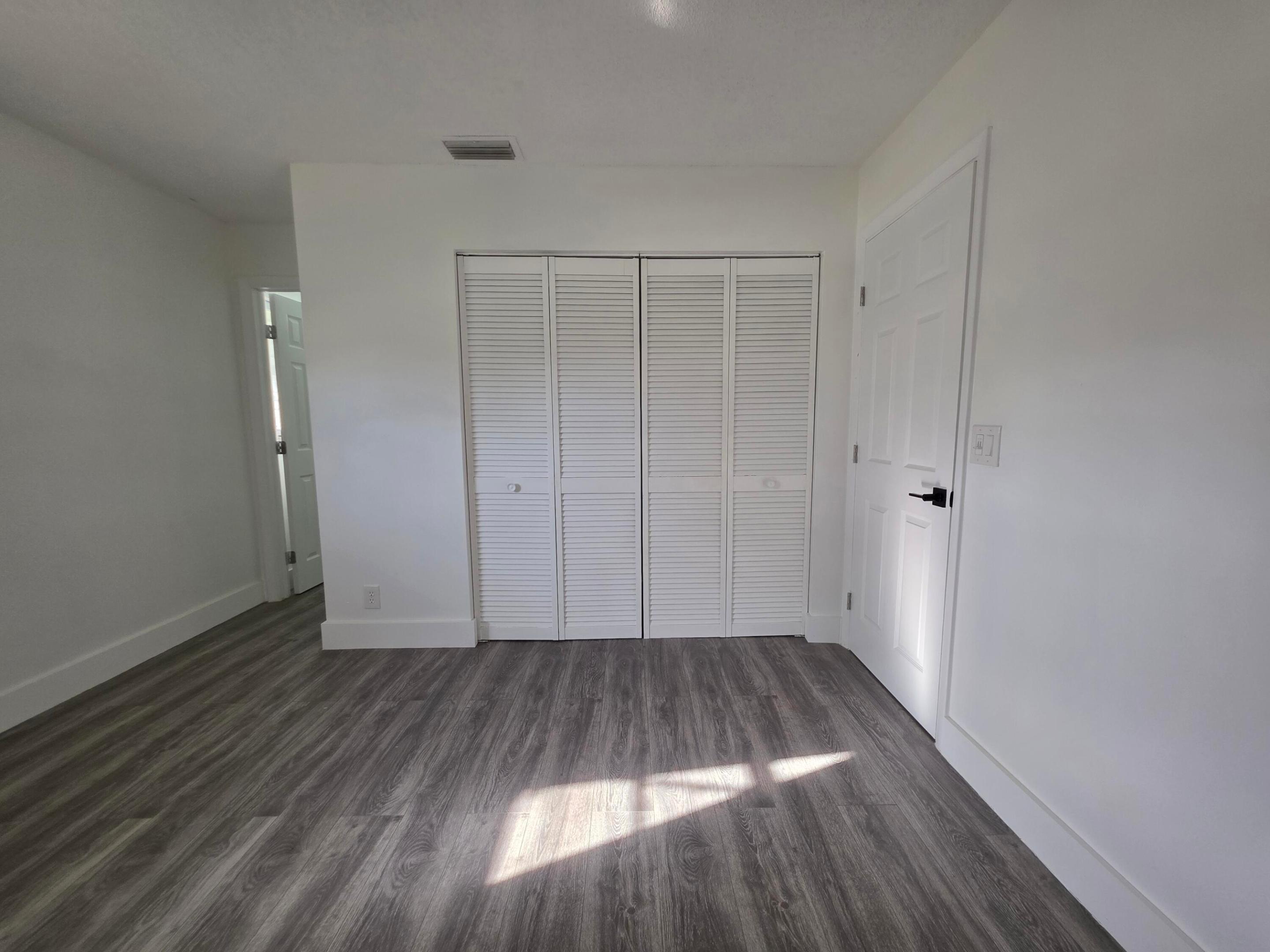 COUNTRY MANORS CONDO - Residential