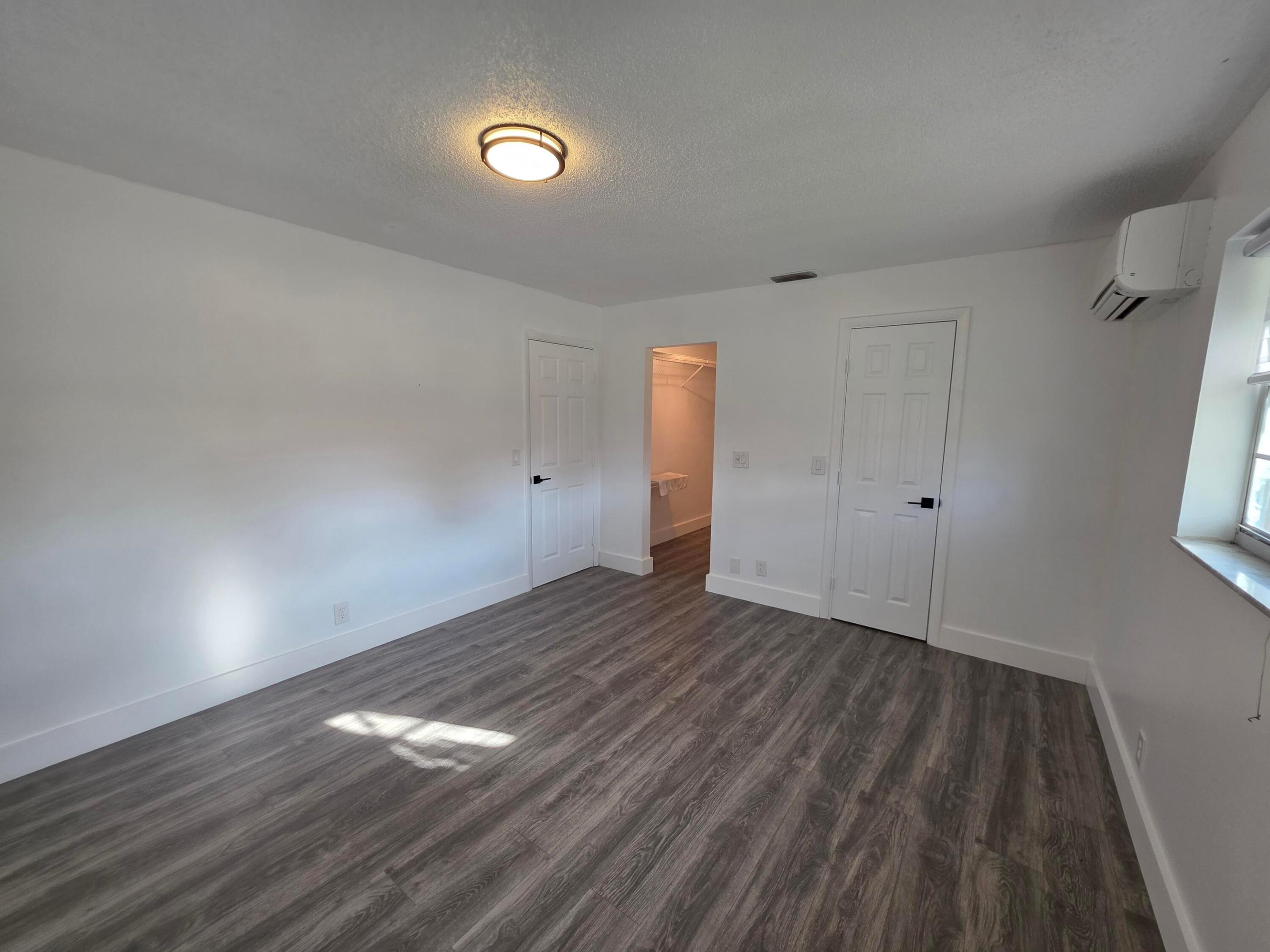COUNTRY MANORS CONDO - Residential