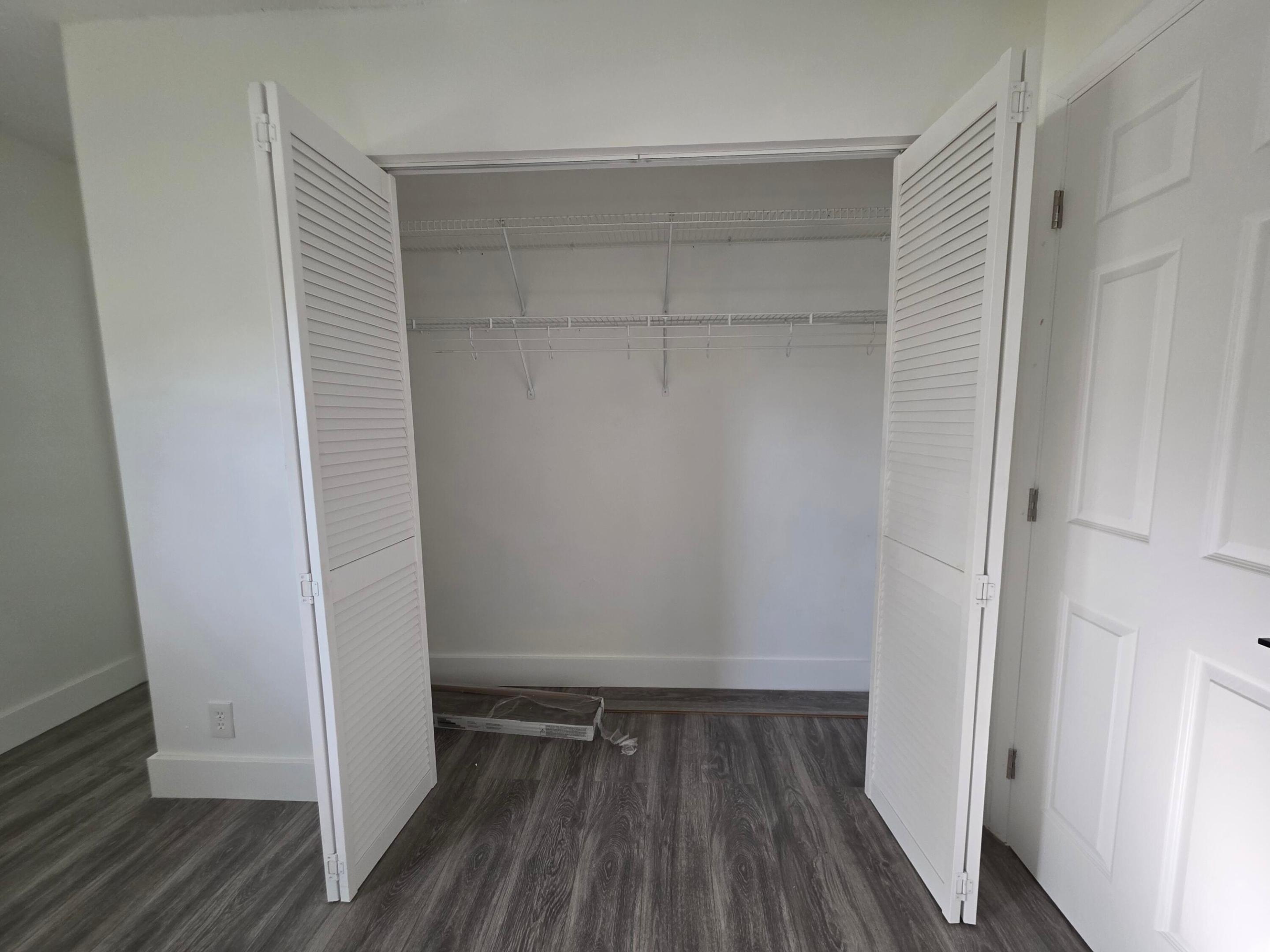 COUNTRY MANORS CONDO - Residential