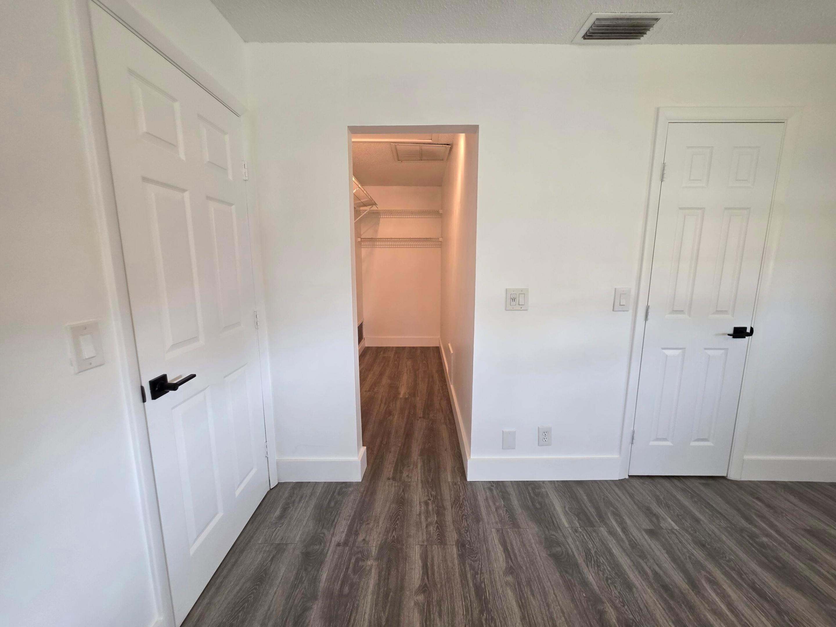 COUNTRY MANORS CONDO - Residential
