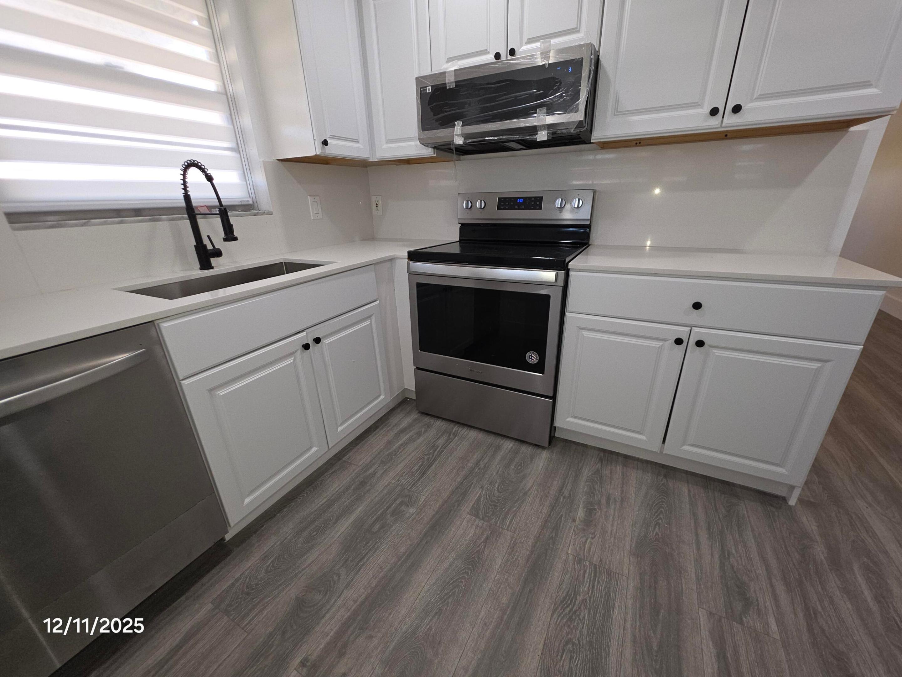 COUNTRY MANORS CONDO - Residential