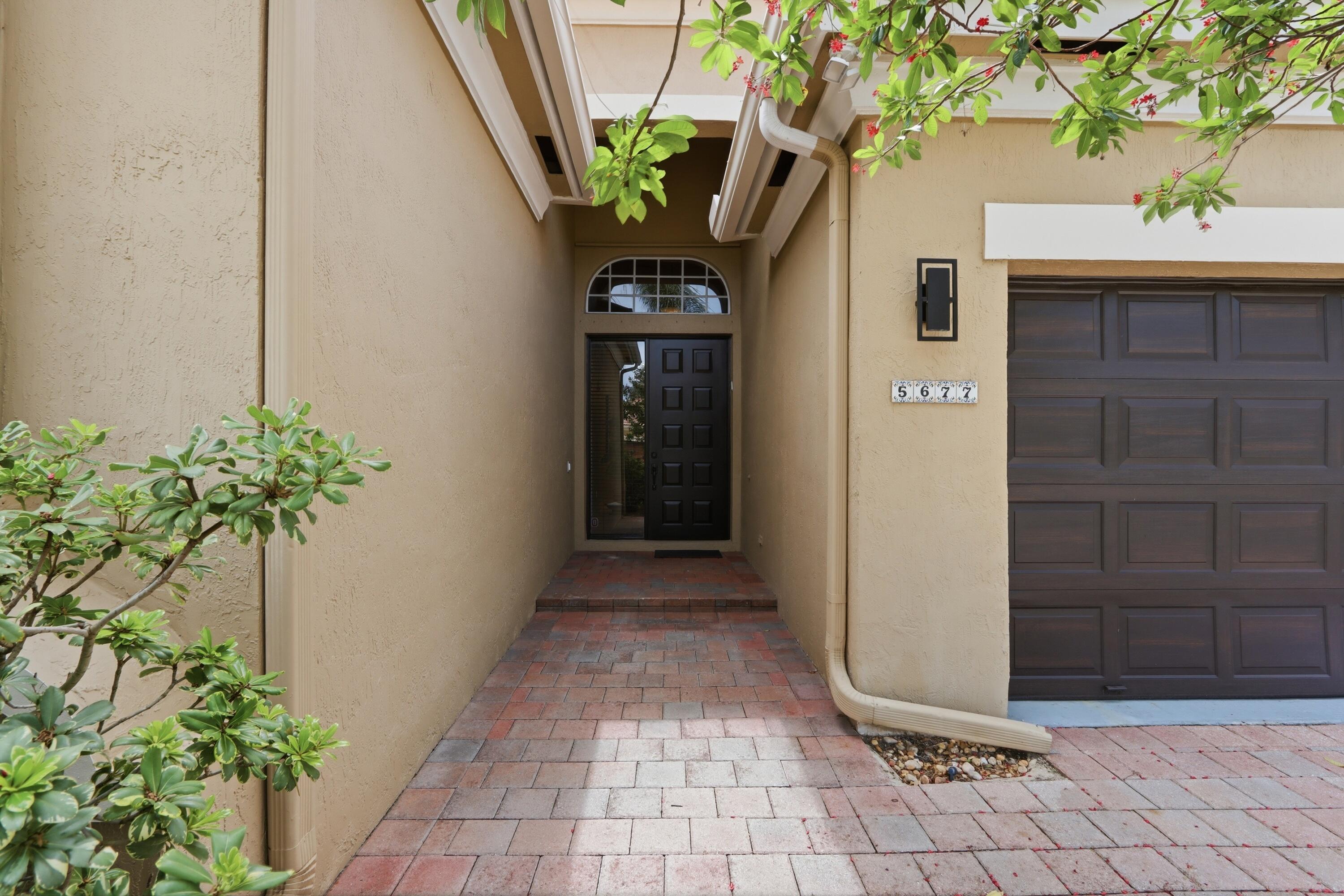 ADDISON TRACE - Residential