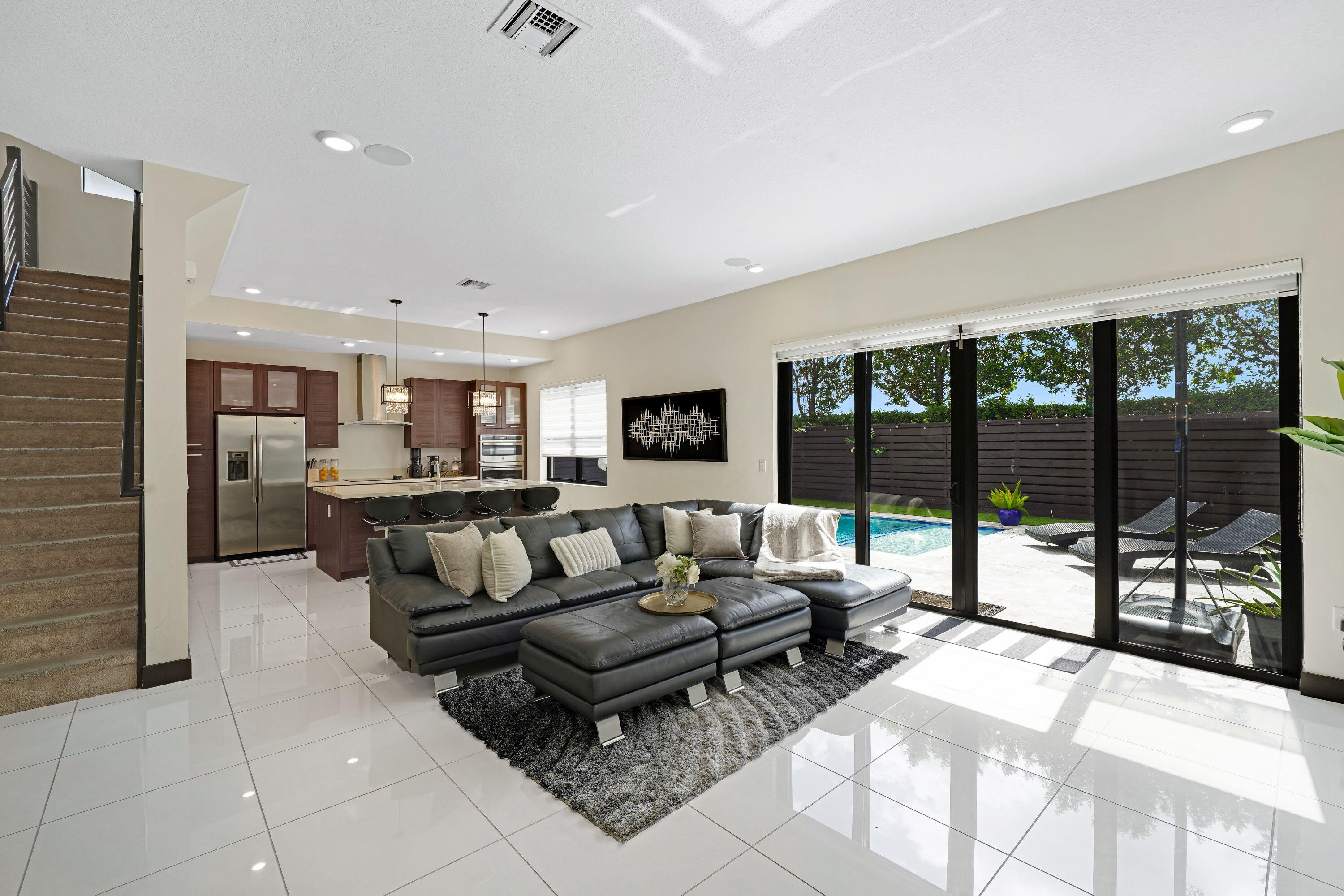 DUNNWOODY LAKE - Residential Lease