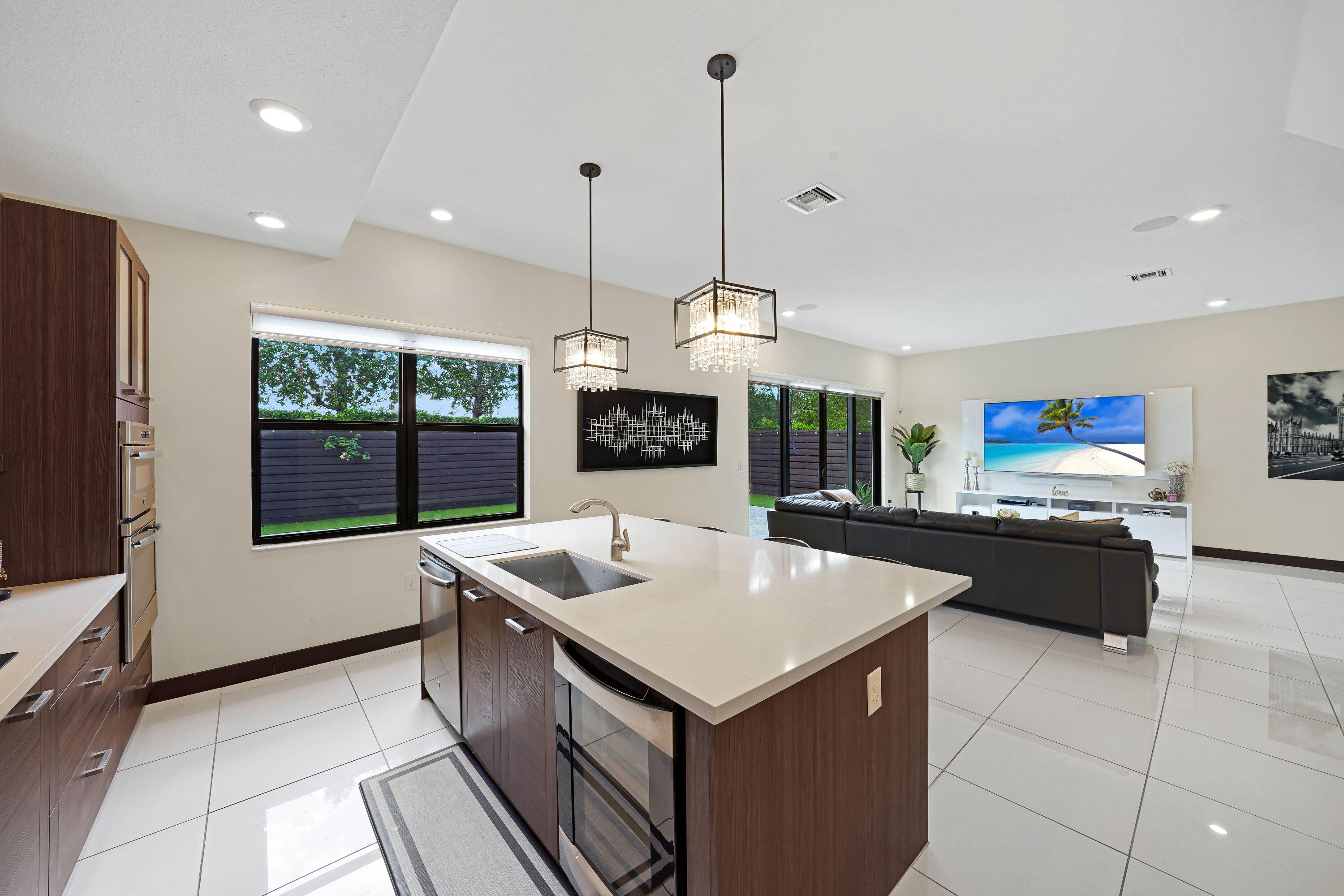DUNNWOODY LAKE - Residential Lease