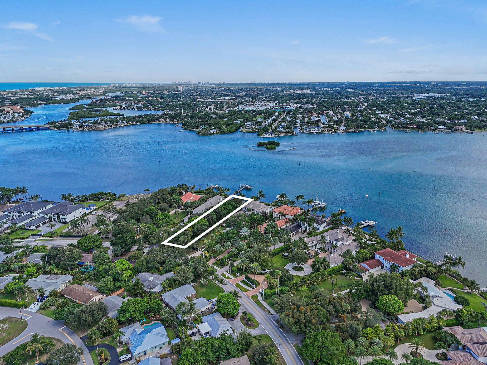 RIVERSIDE ON THE LOXAHATCHEE - Residential