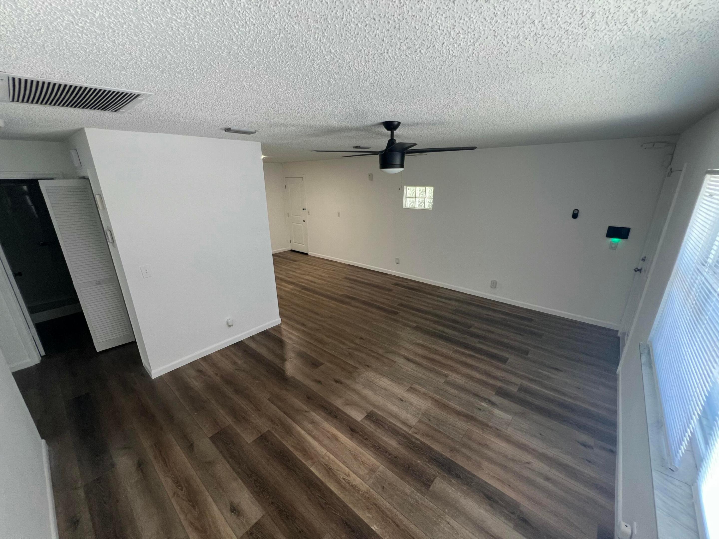 ROOSEVELT ESTATES - Residential Lease
