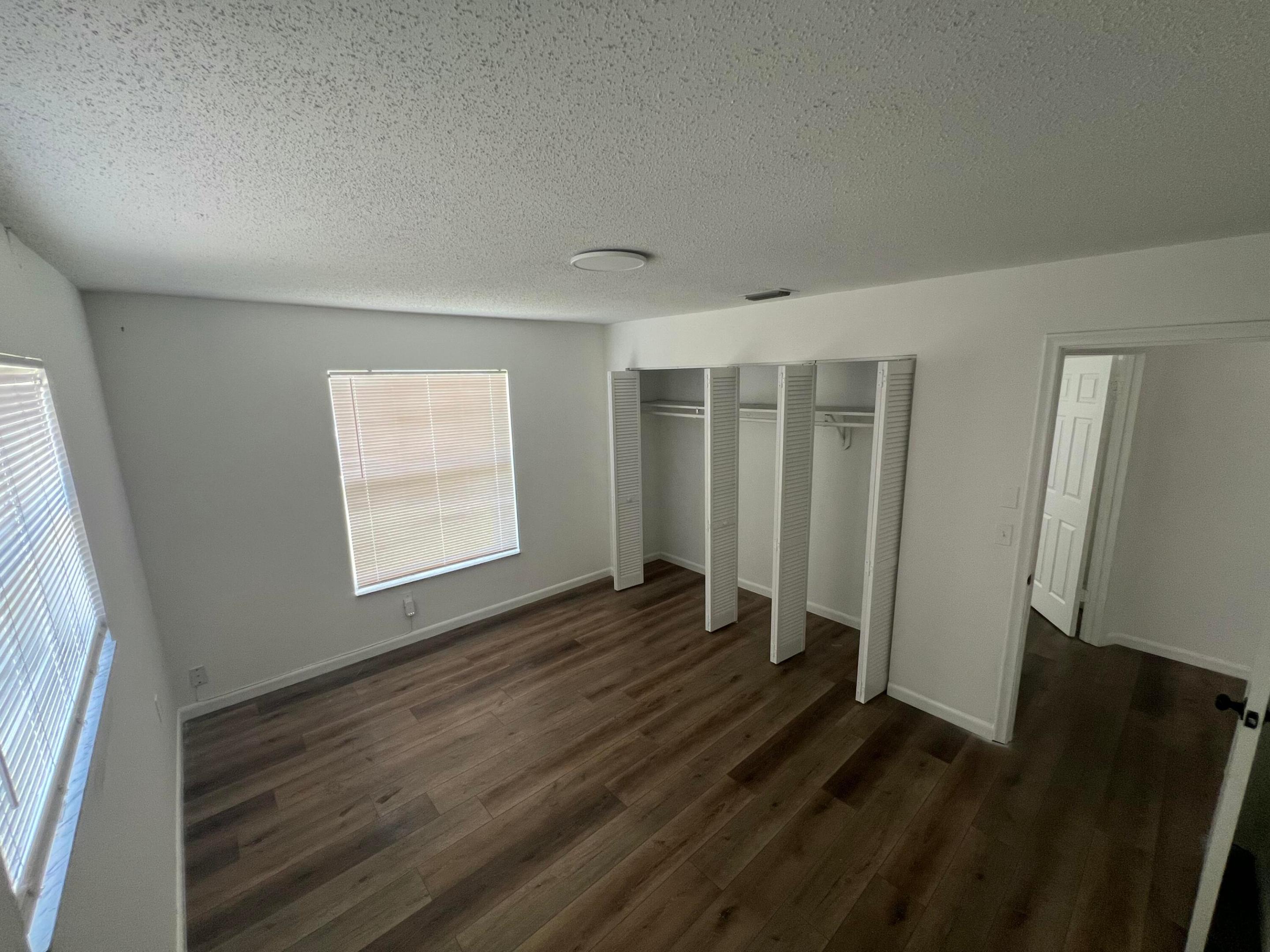 ROOSEVELT ESTATES - Residential Lease