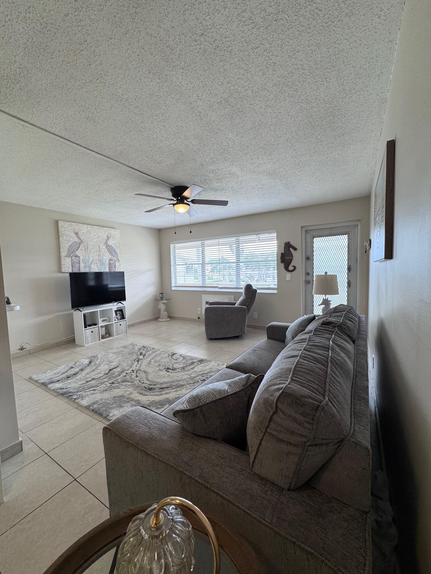 SUSSEX CONDO - Residential Lease