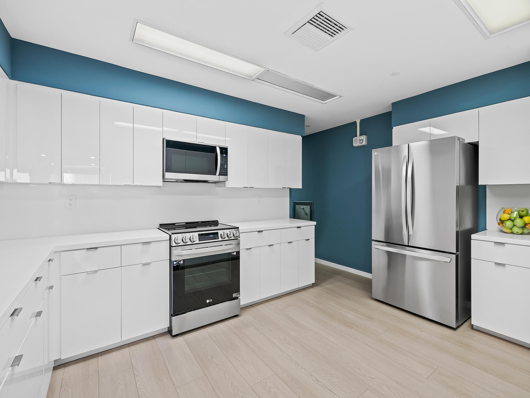 VILLA MAGNA CONDO - Residential
