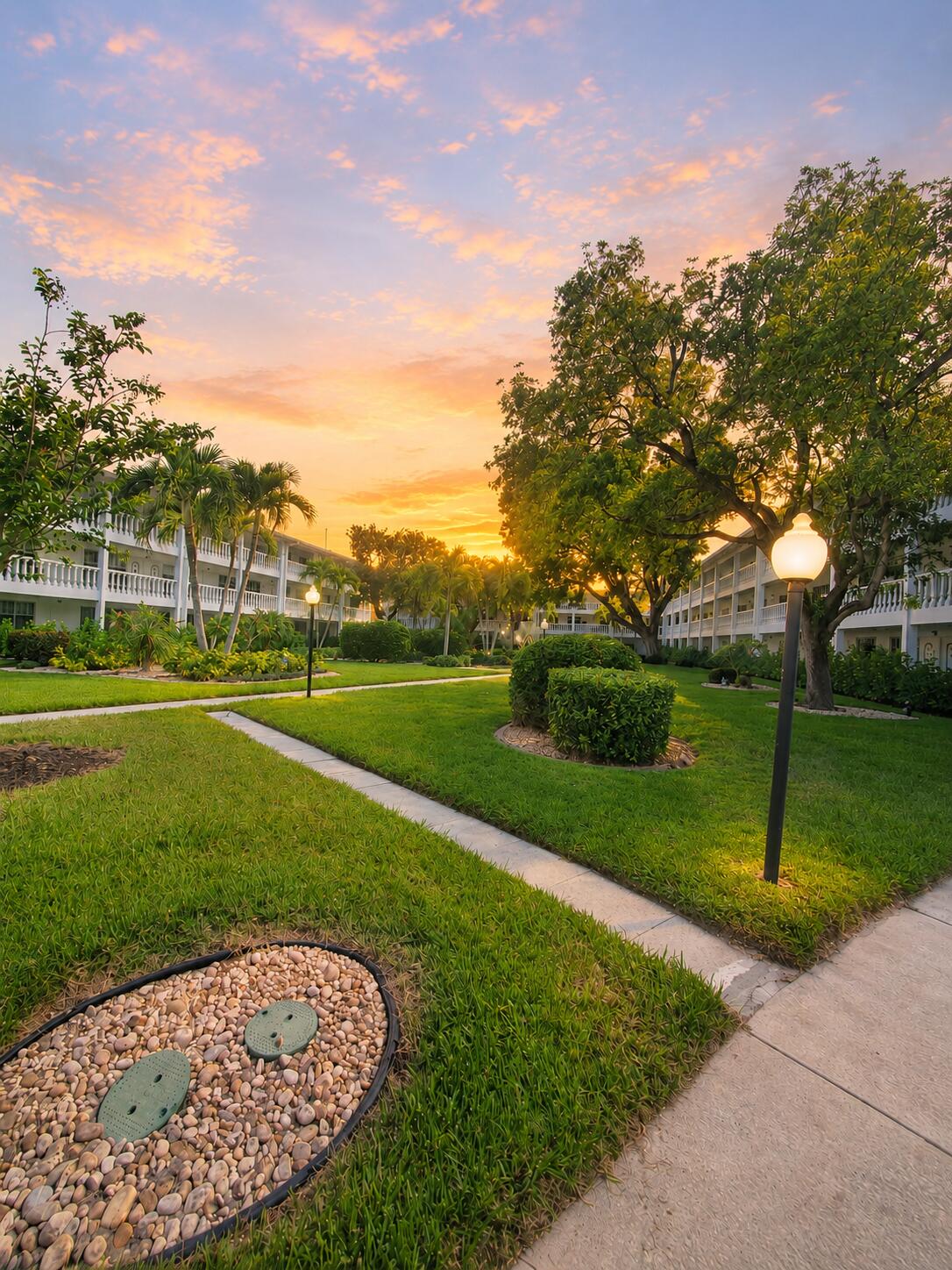 MAYBURY MANSIONS - Residential