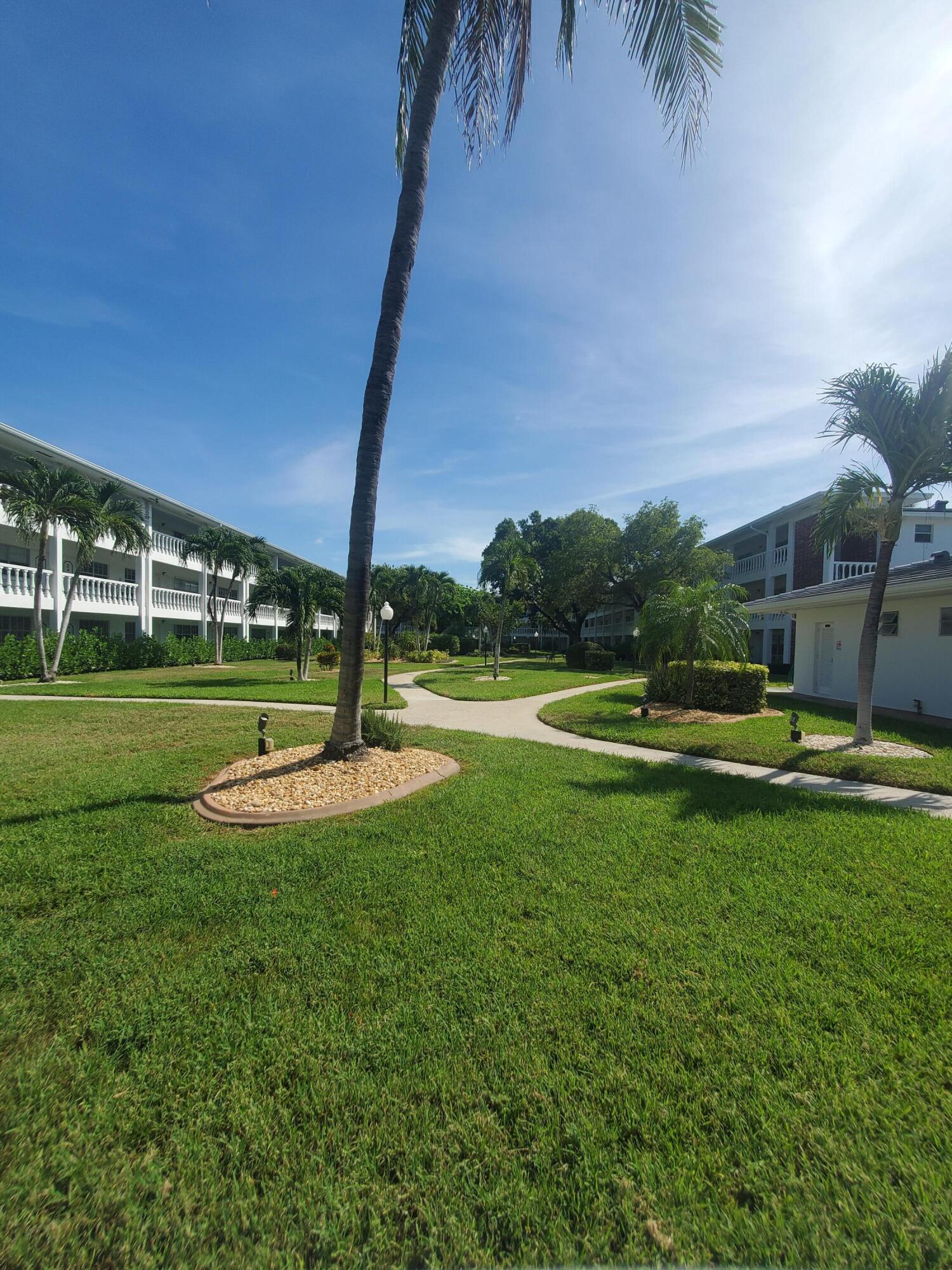 MAYBURY MANSIONS - Residential