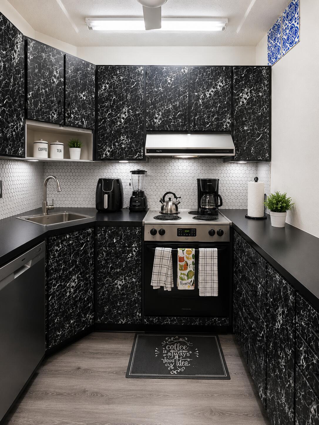 MAYBURY MANSIONS - Residential