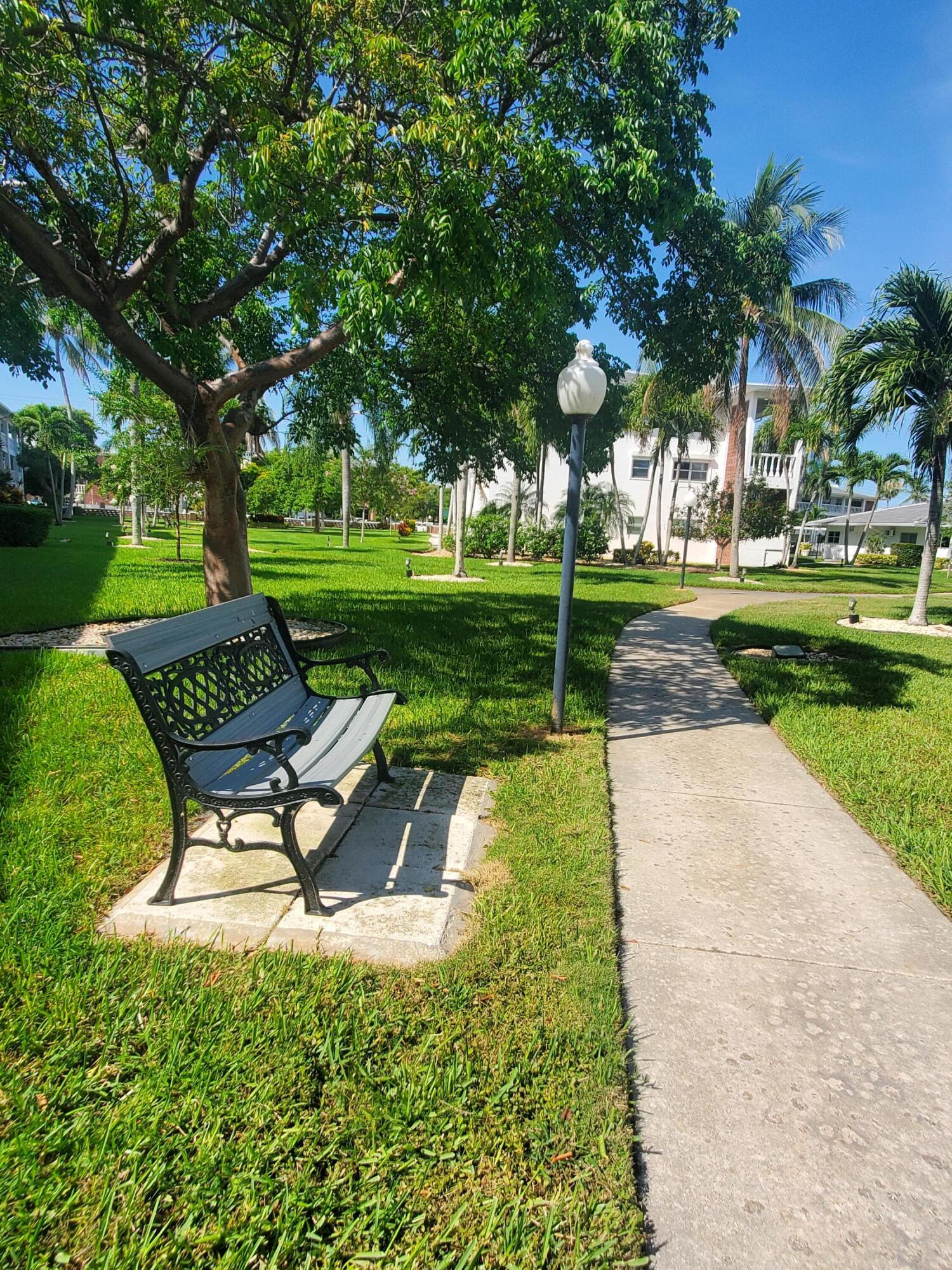 MAYBURY MANSIONS - Residential