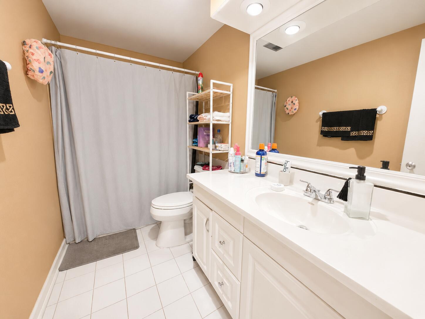 MAYBURY MANSIONS - Residential