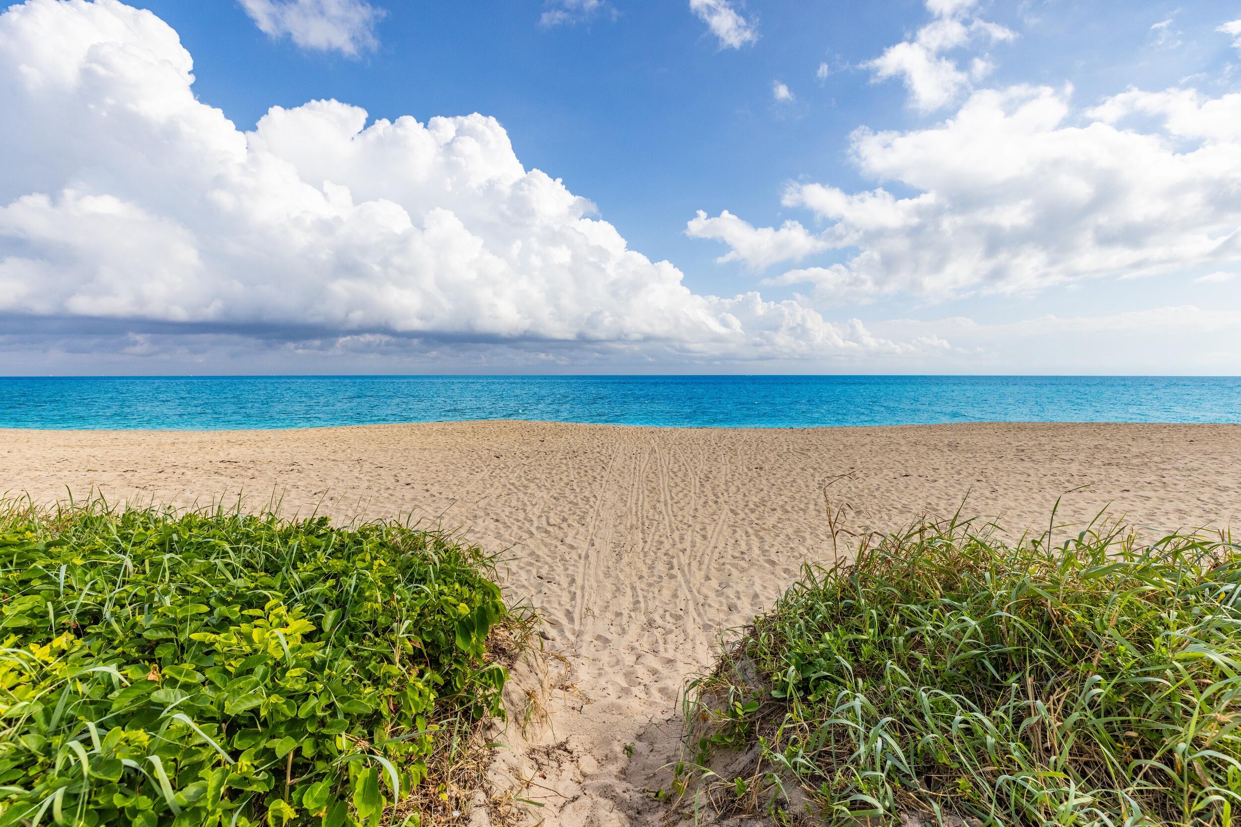 TWO NORTH BREAKERS ROW CONDO - Residential