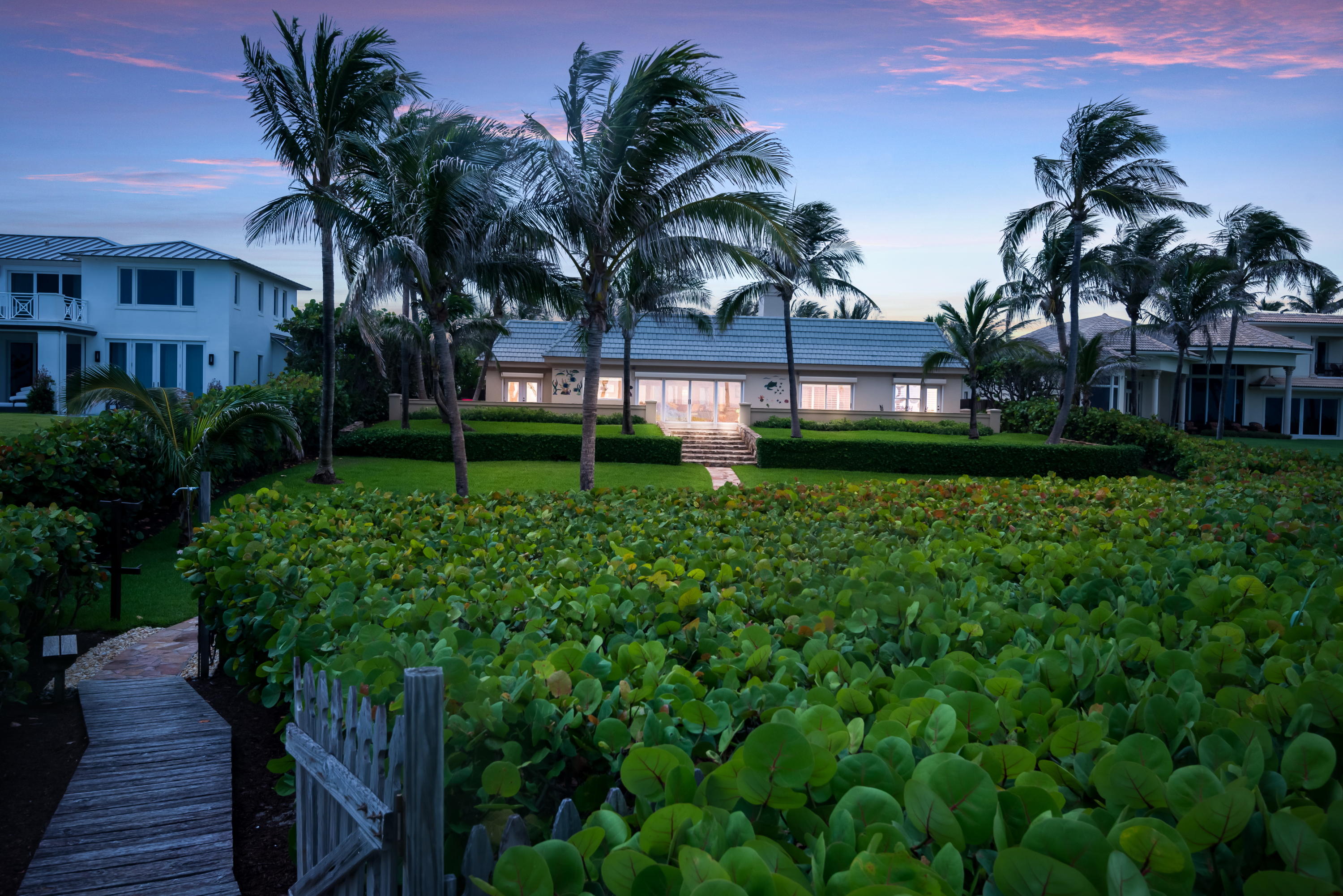 JUPITER INLET BEACH COLONY - Residential