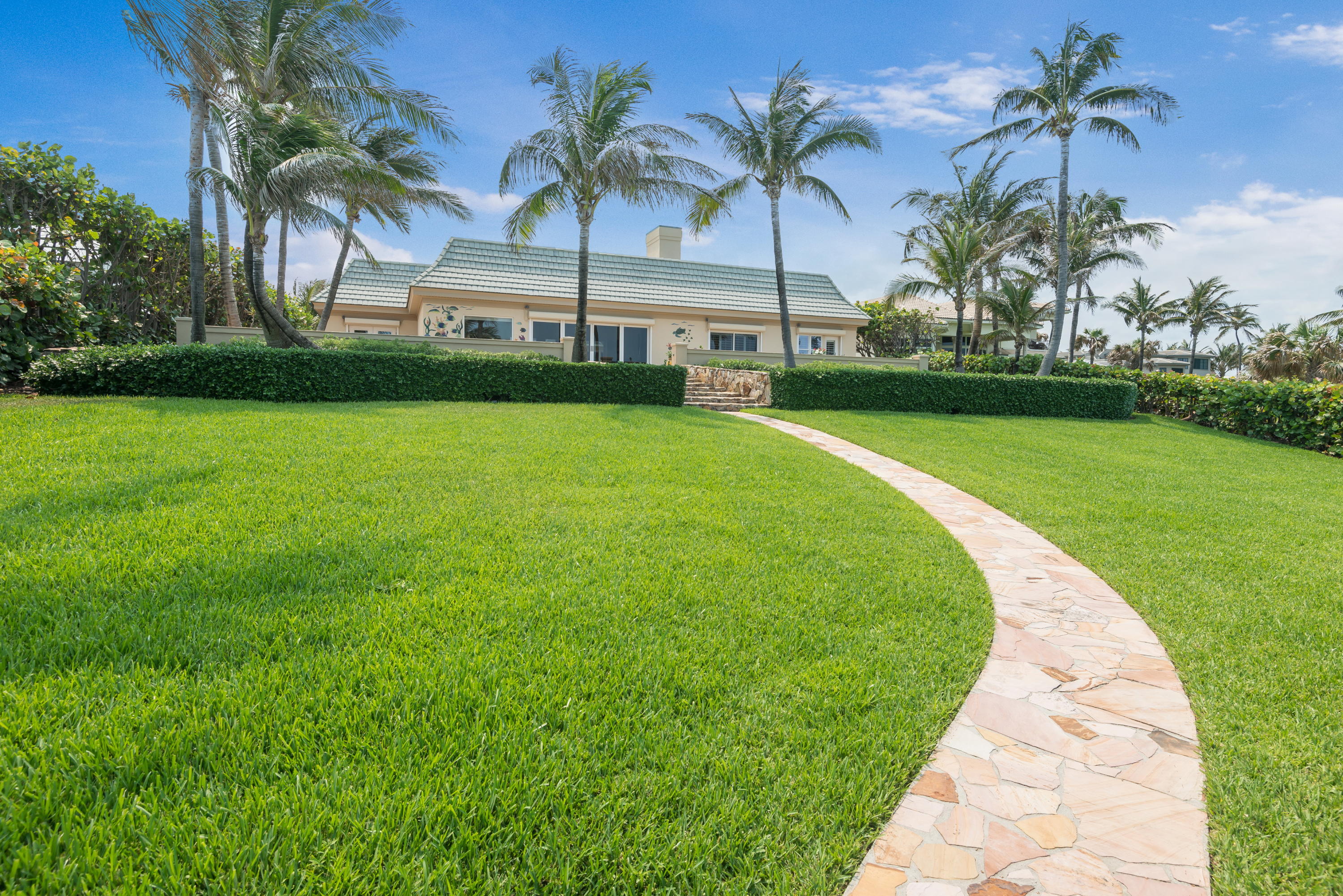 JUPITER INLET BEACH COLONY - Residential
