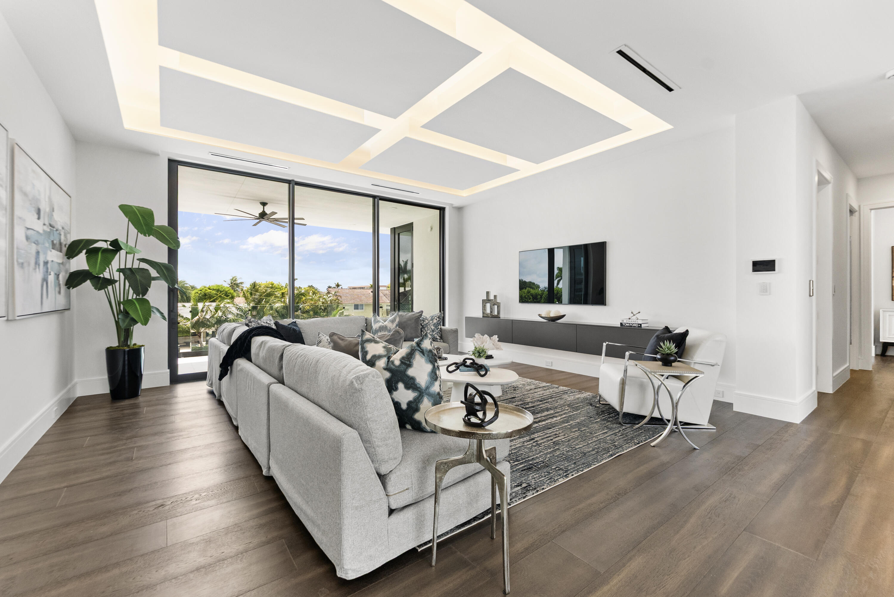 Tropic Isle - Residential