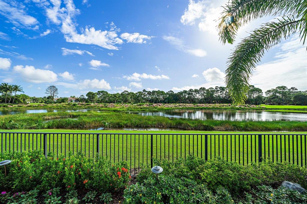OLD PALM 4 - Residential