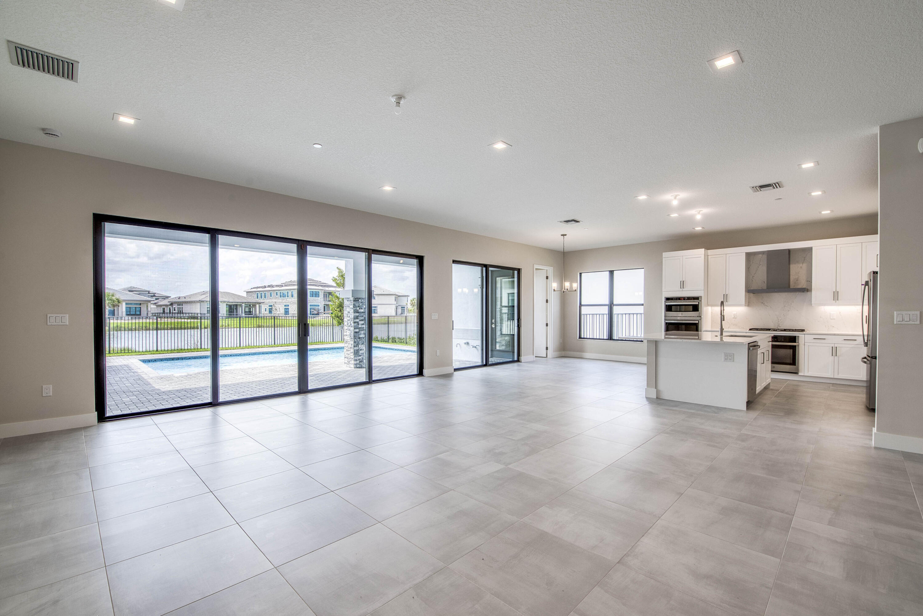 Apex at Avenir - Residential
