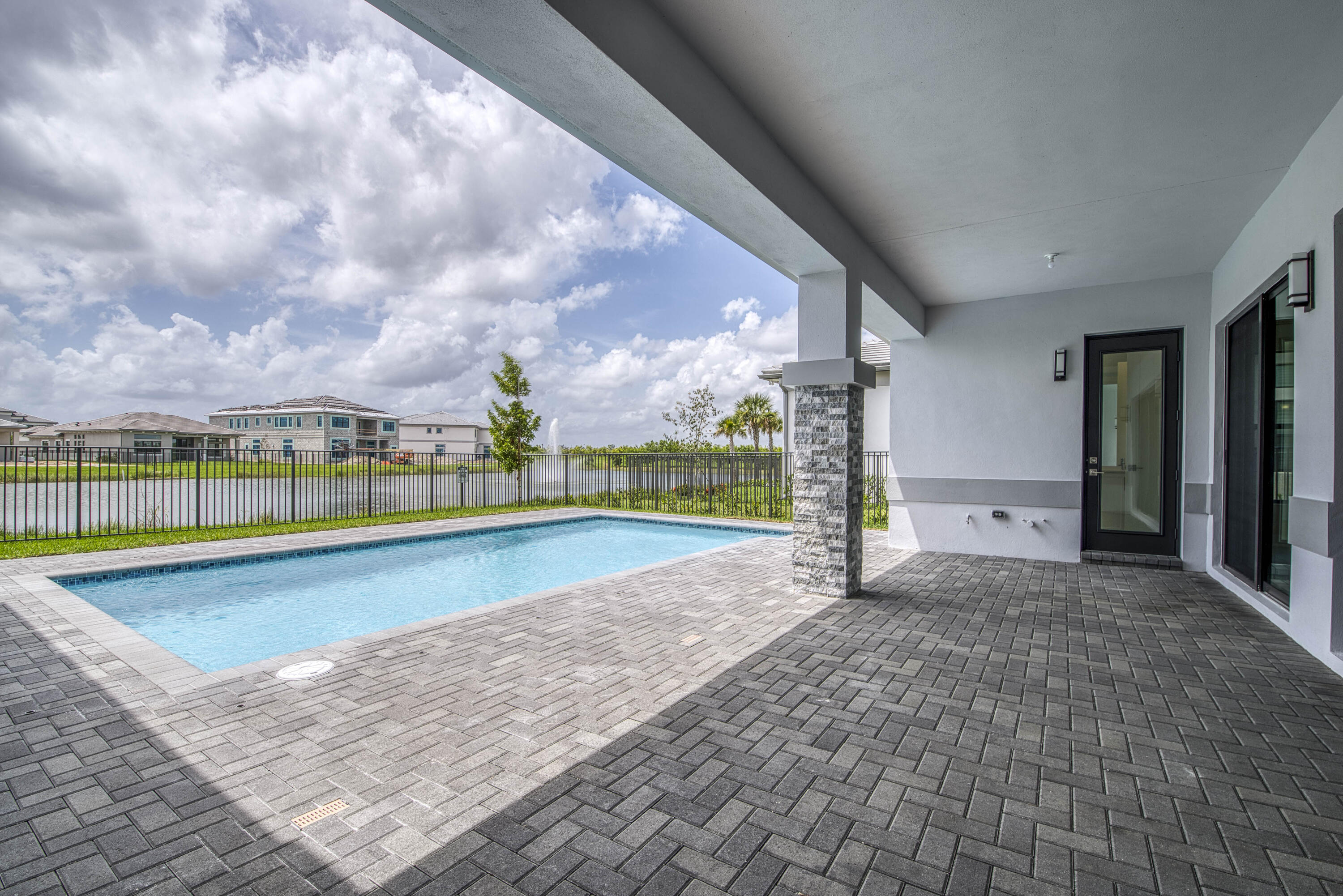 Apex at Avenir - Residential