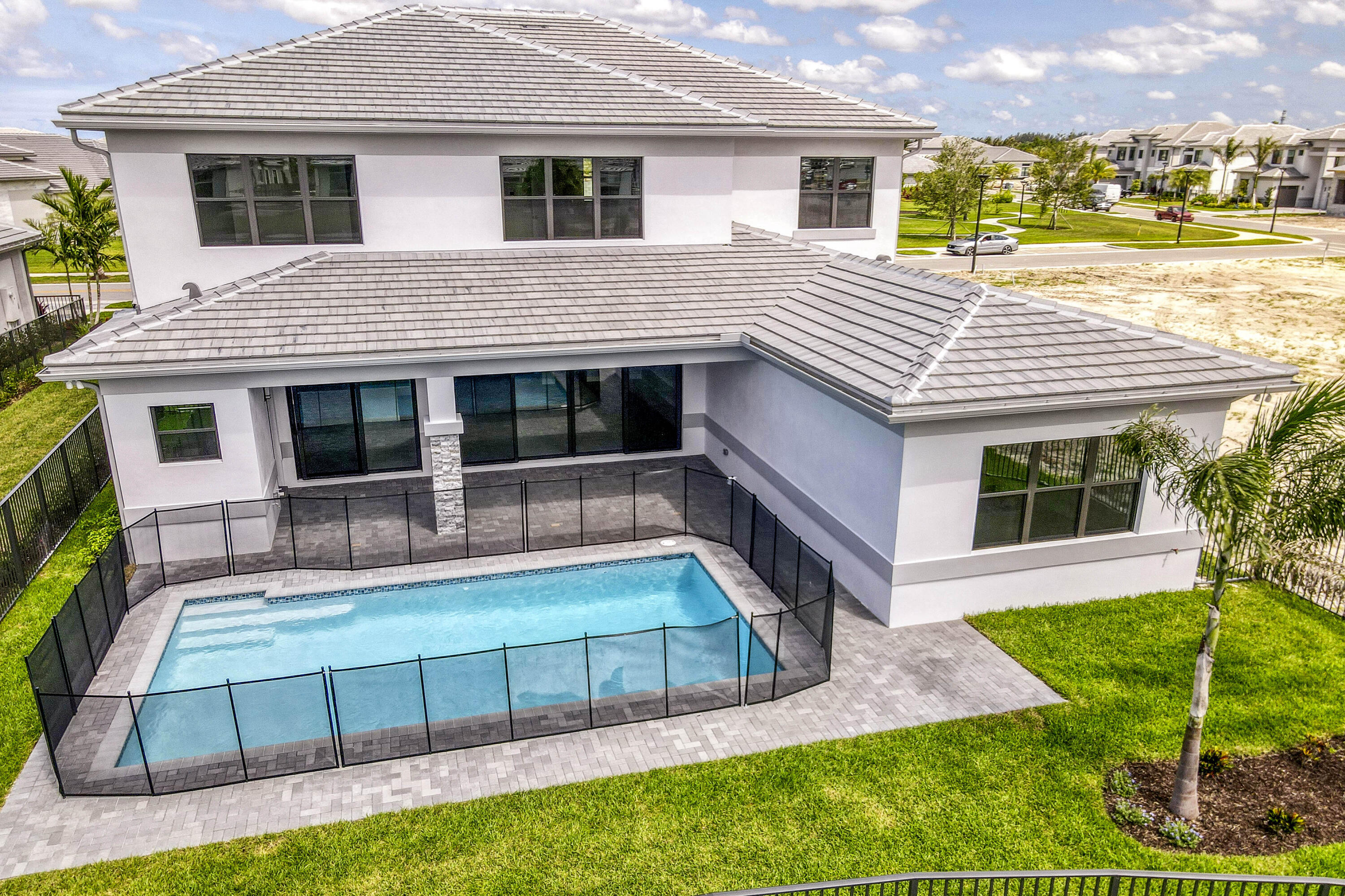 Apex at Avenir - Residential