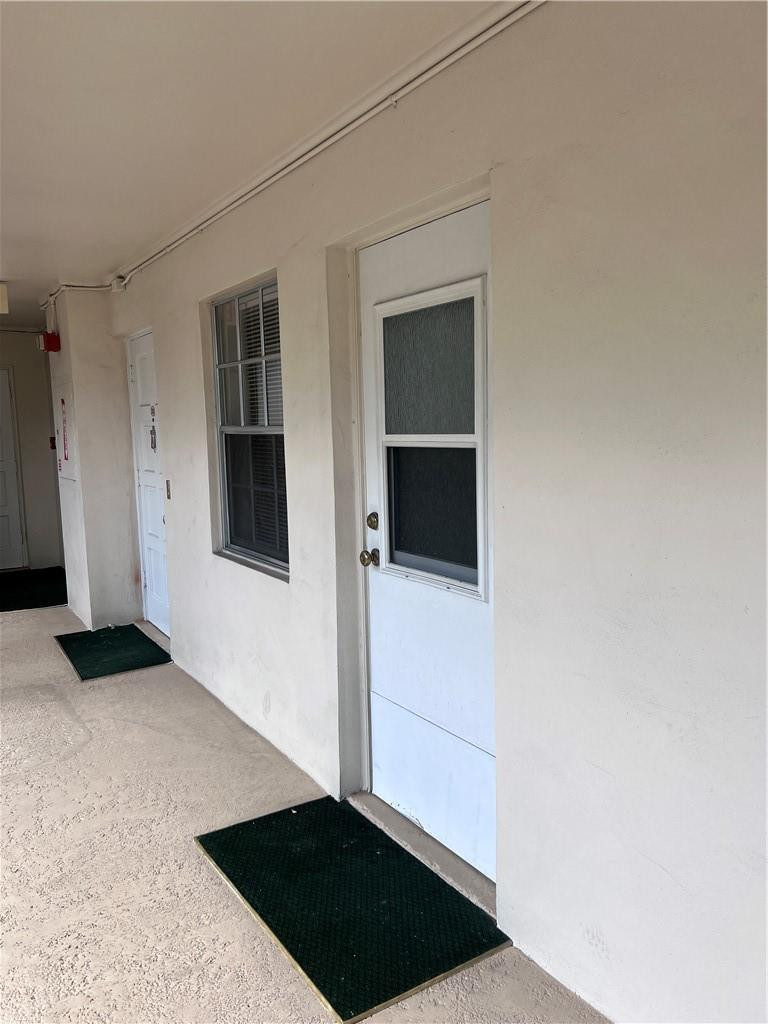 NO 16 PALM-AIRE COUNTRY CLUB - Residential Lease