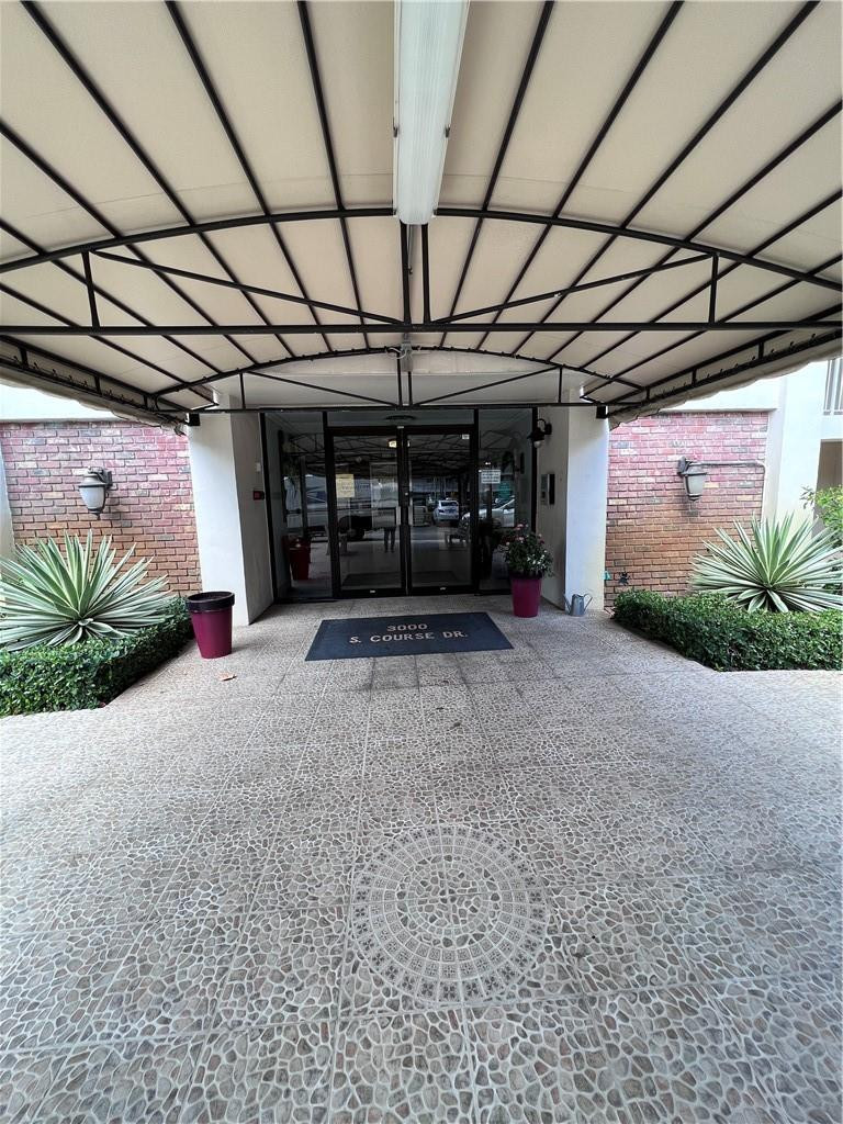 NO 16 PALM-AIRE COUNTRY CLUB - Residential Lease