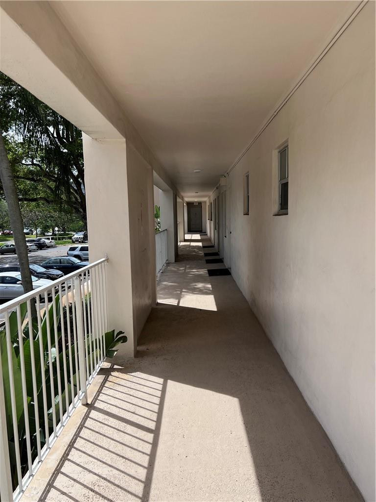 NO 16 PALM-AIRE COUNTRY CLUB - Residential Lease