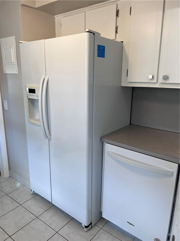 NO 16 PALM-AIRE COUNTRY CLUB - Residential Lease