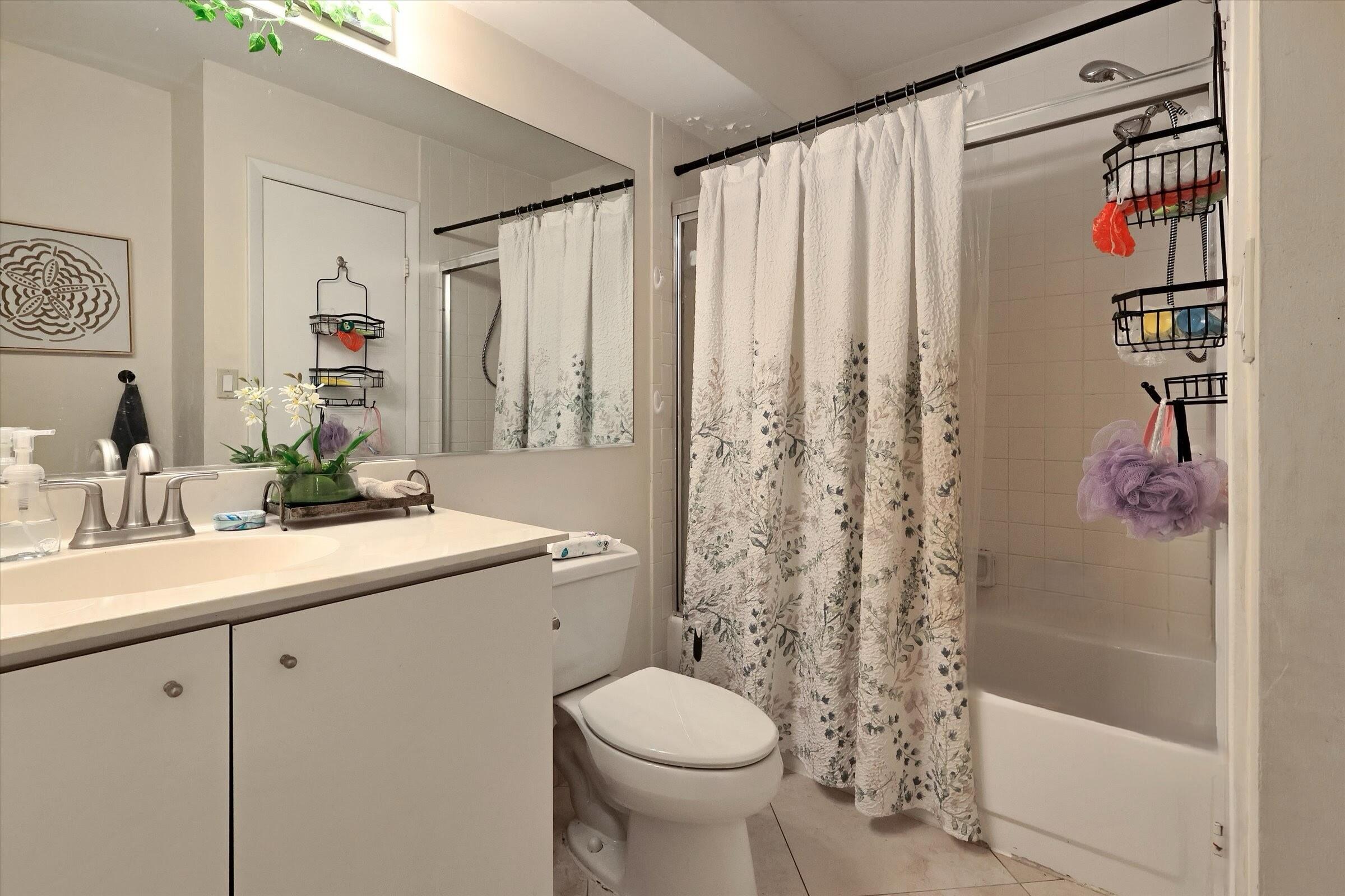 COLONNADES CONDO - Residential