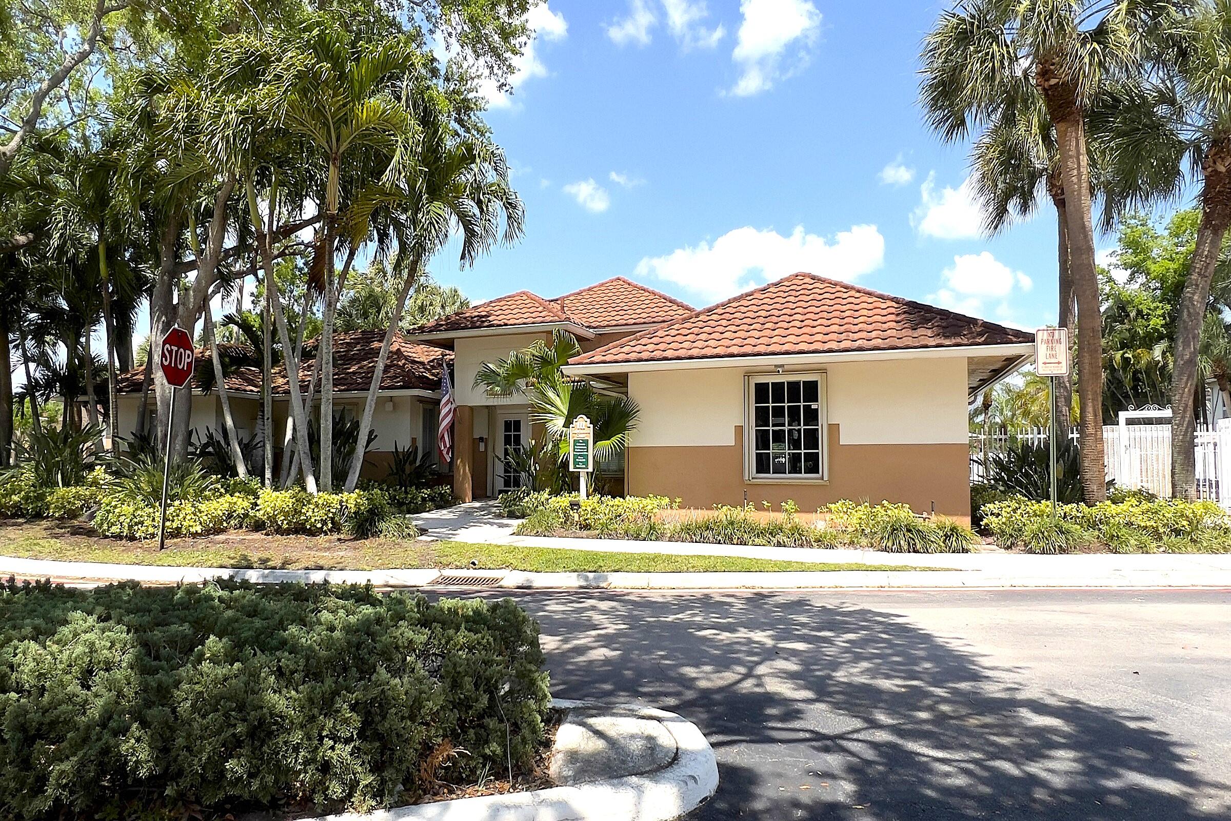 COLONNADES CONDO - Residential