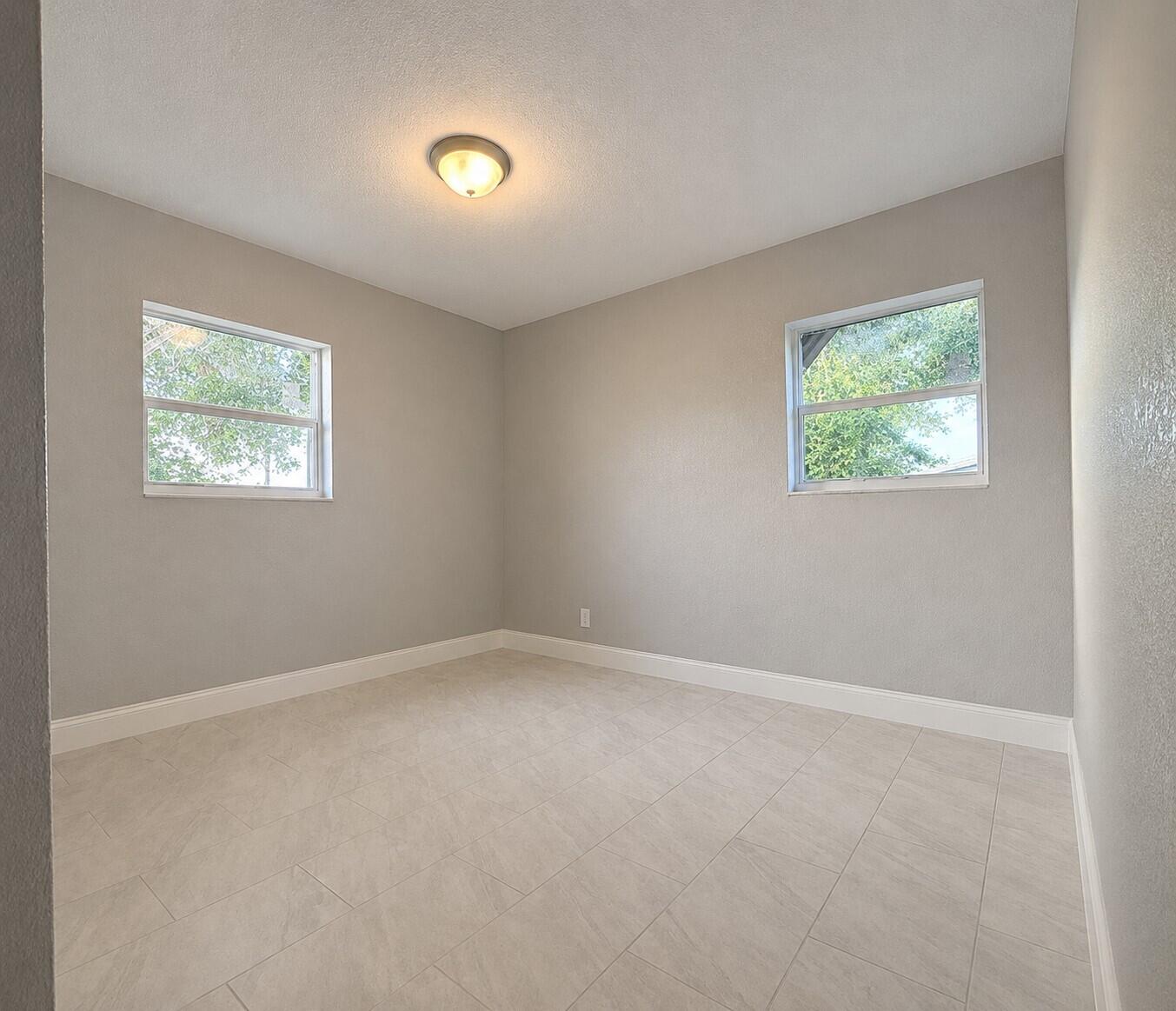 RIVIERA BEACH HEIGHTS ADD 8 - Residential
