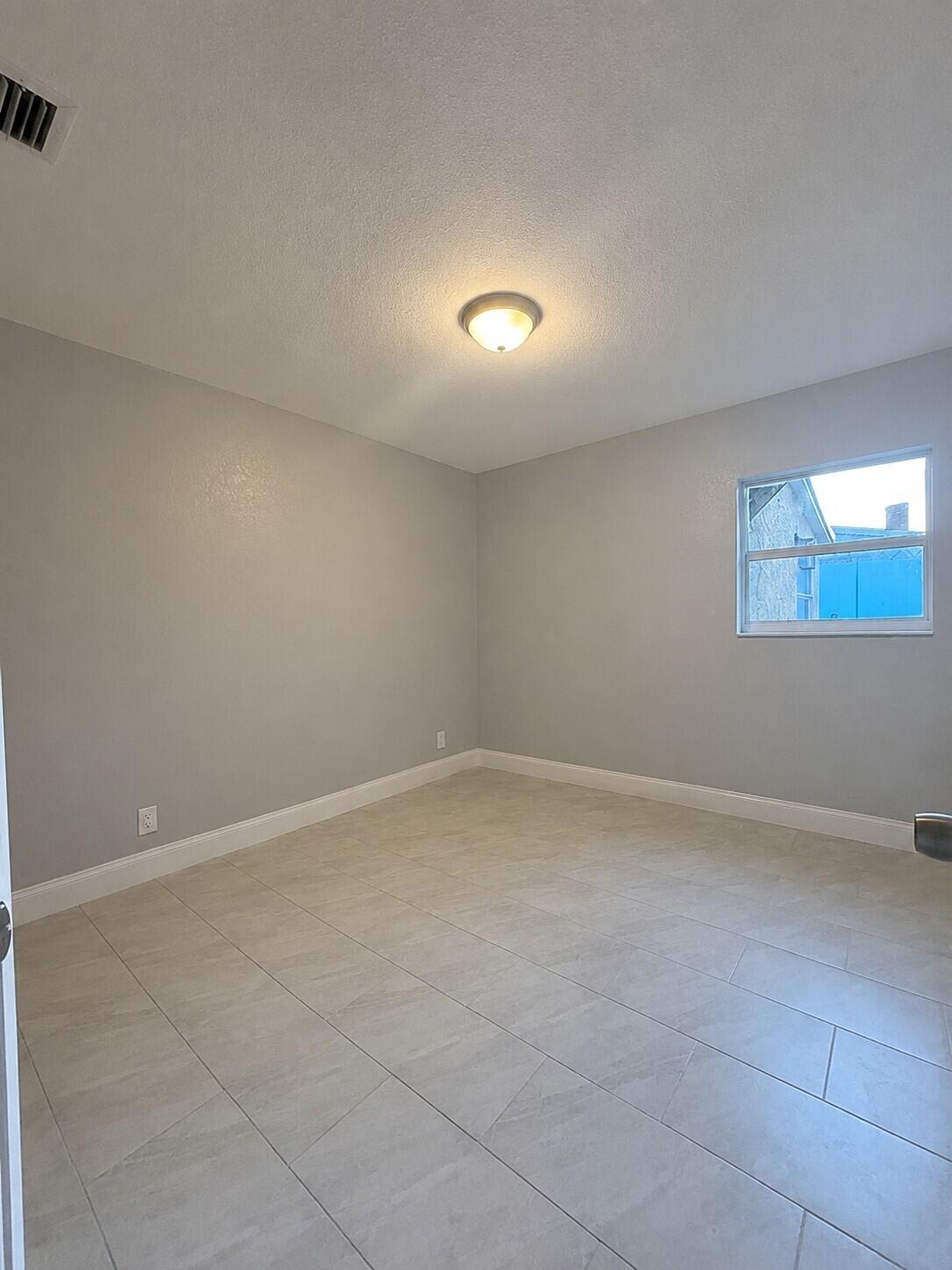 RIVIERA BEACH HEIGHTS ADD 8 - Residential